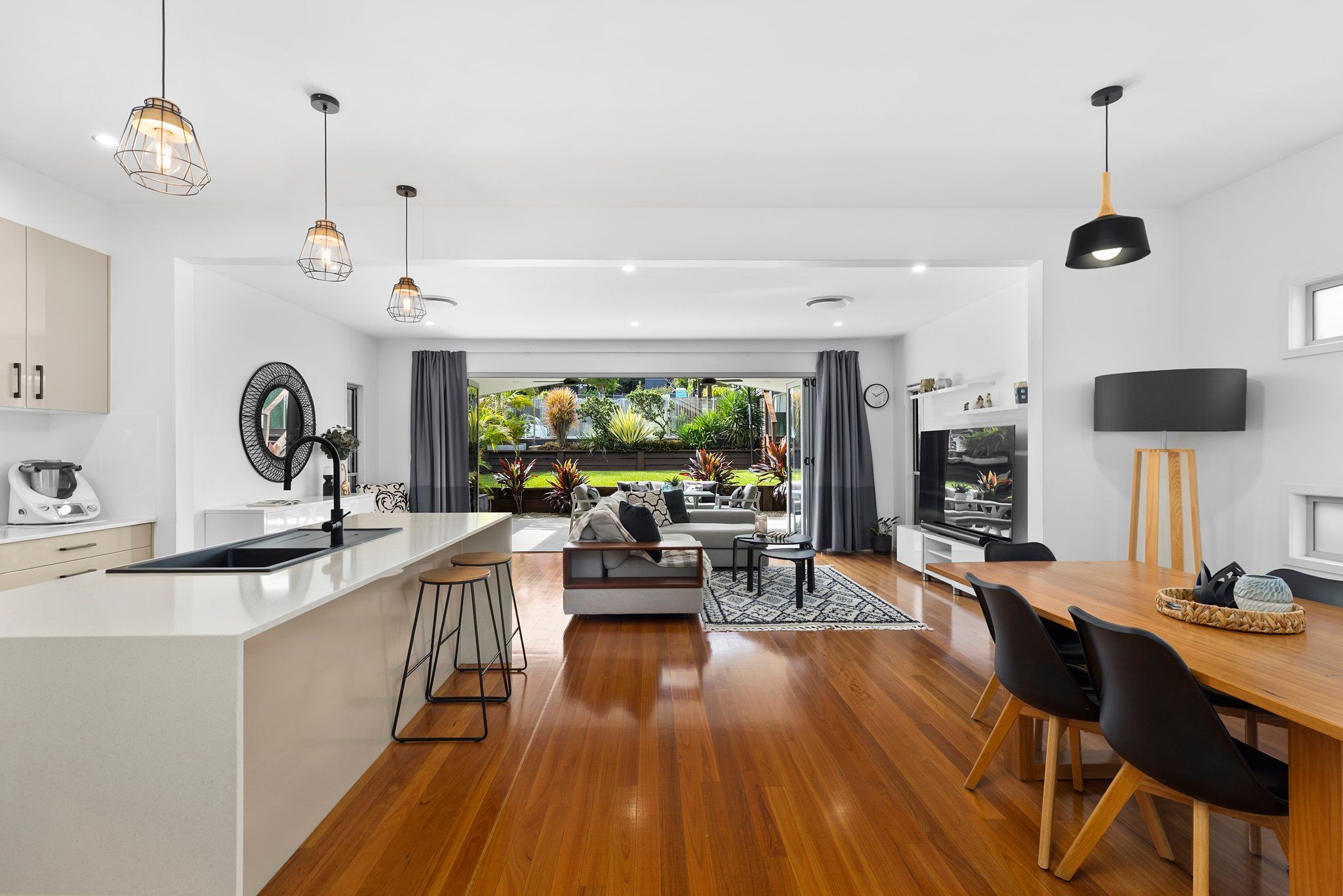 84 Shaftesbury Street, Tarragindi QLD 4121