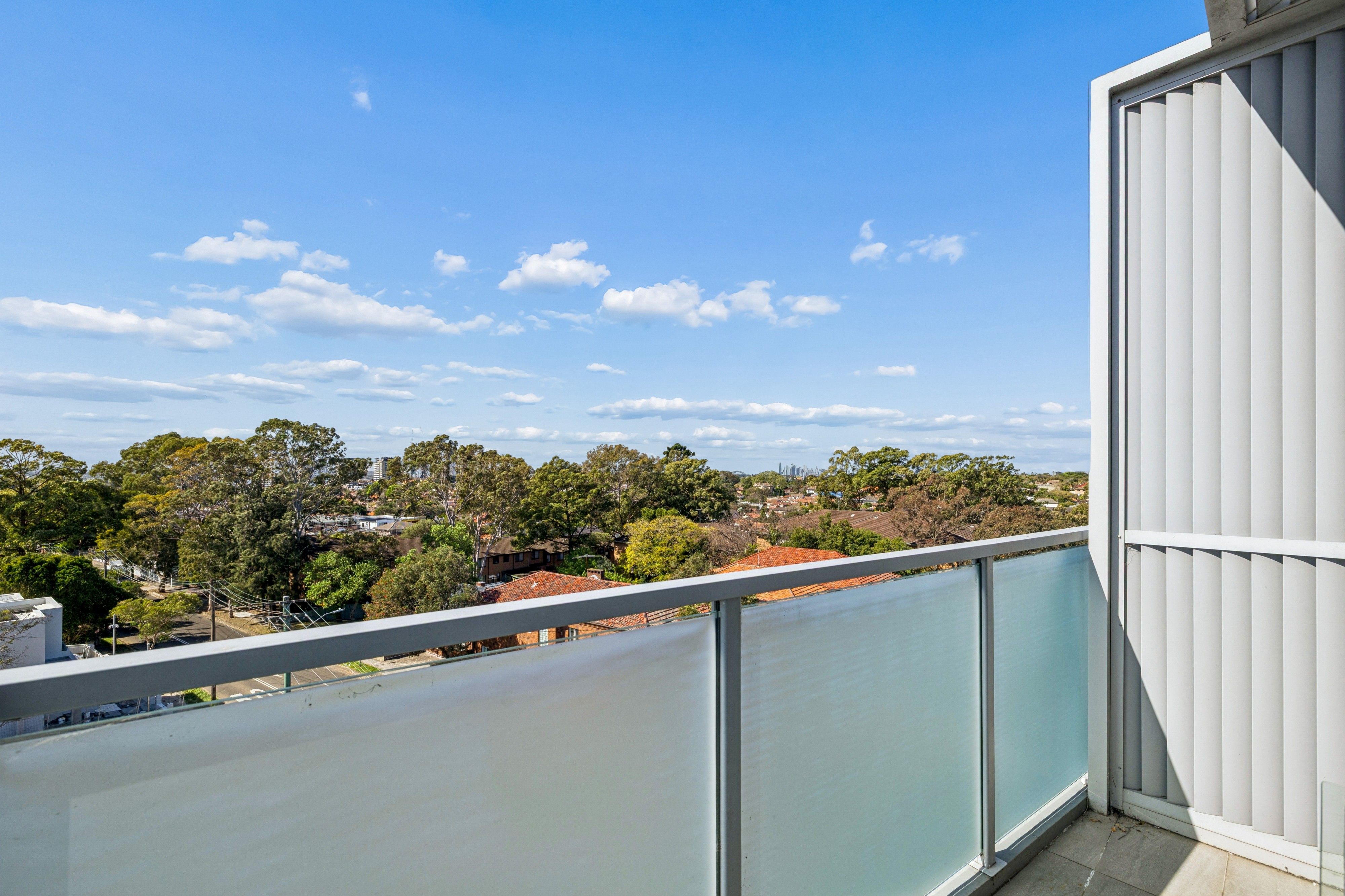 501/250 Liverpool Road — photo 8 of 15