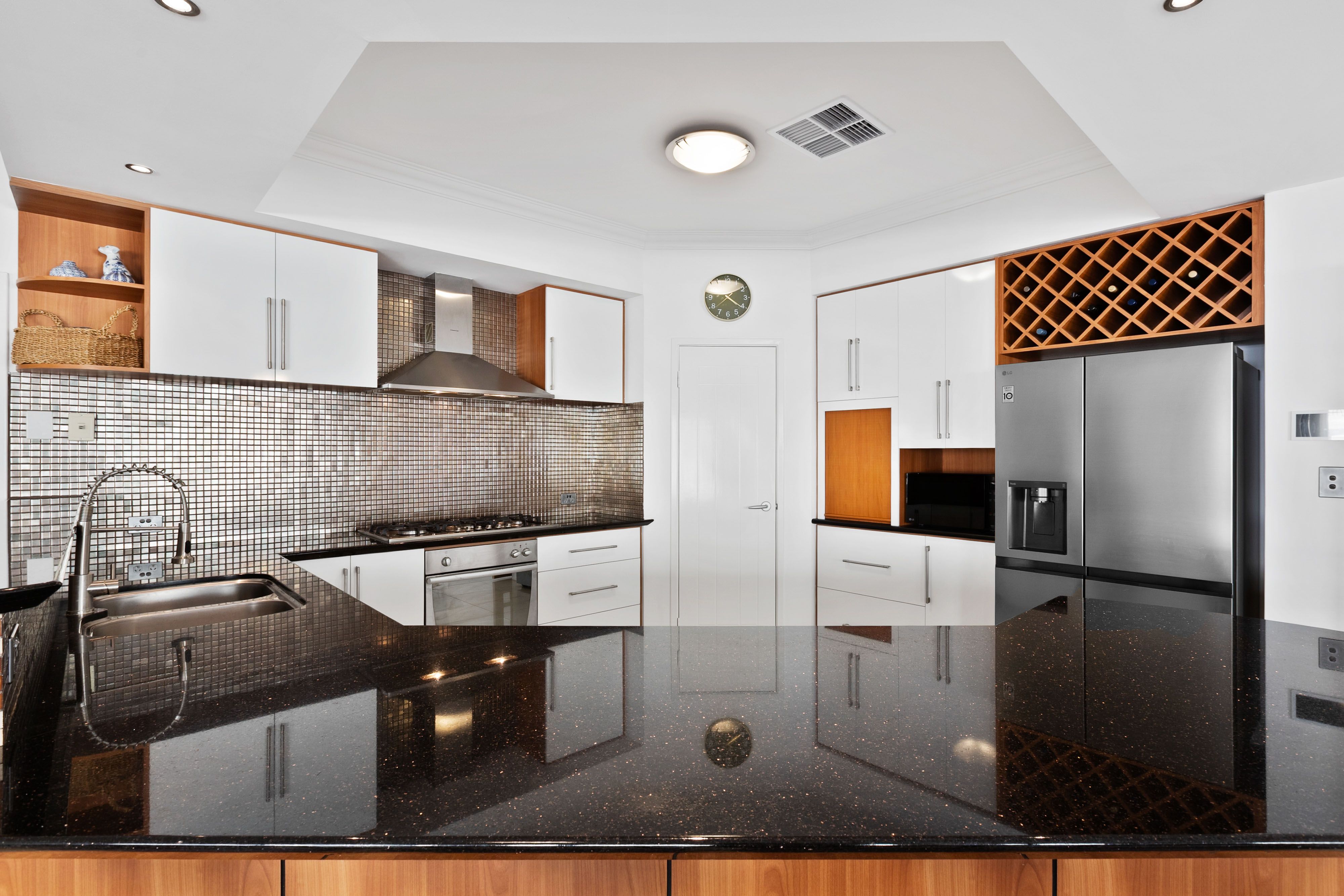 5 Montague Way — photo 6 of 30
