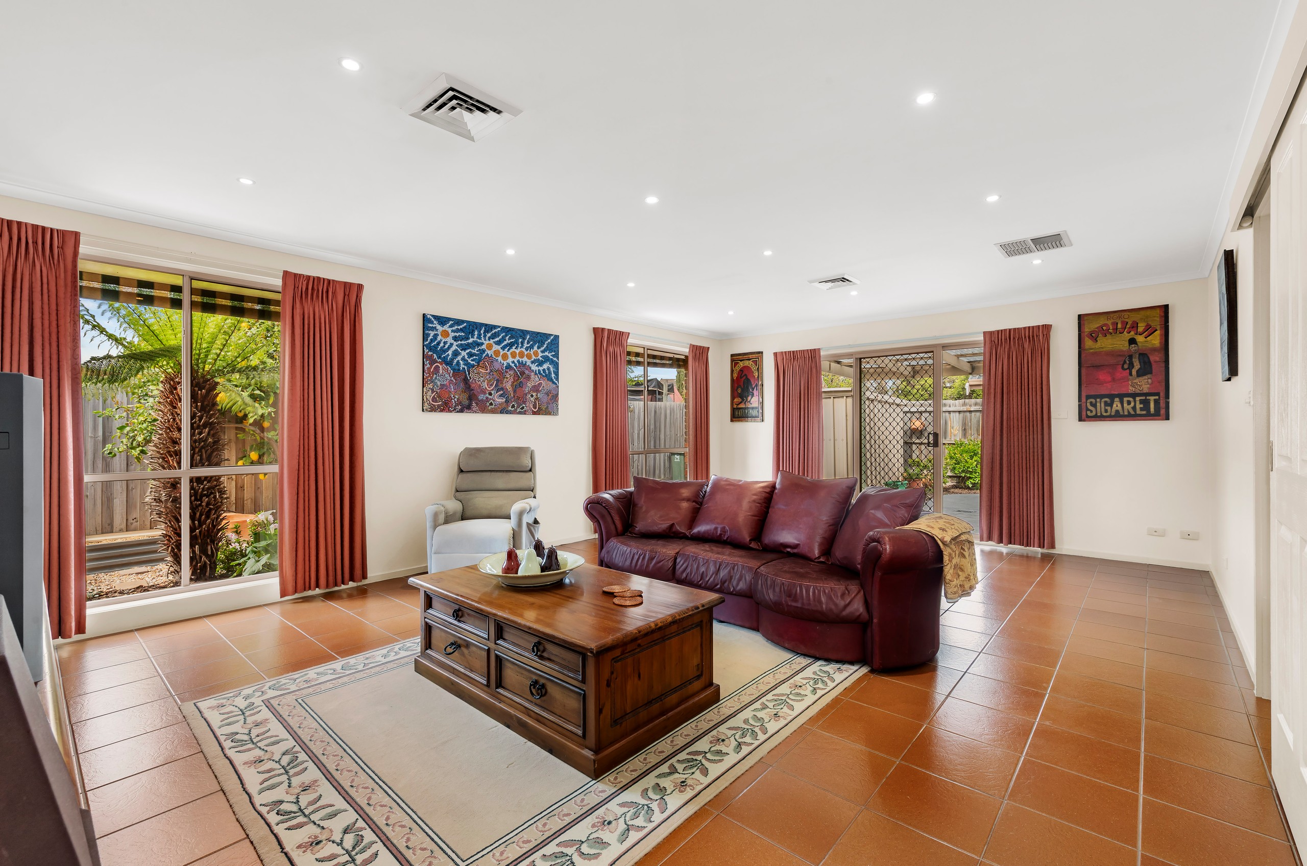 110 Prince Of Wales Avenue, Mill Park, VIC 3082