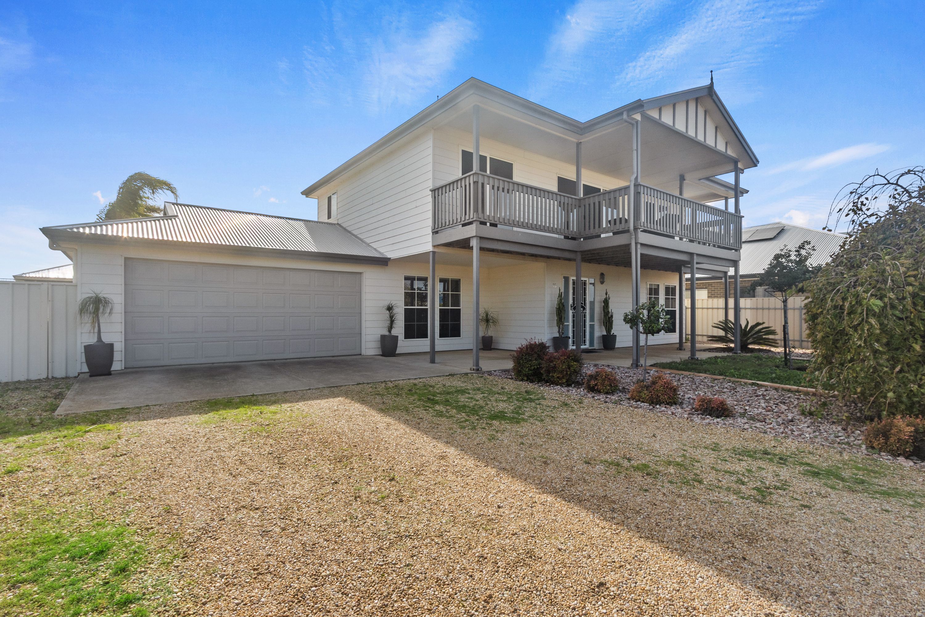 15 Timaru Way — photo 2 of 29