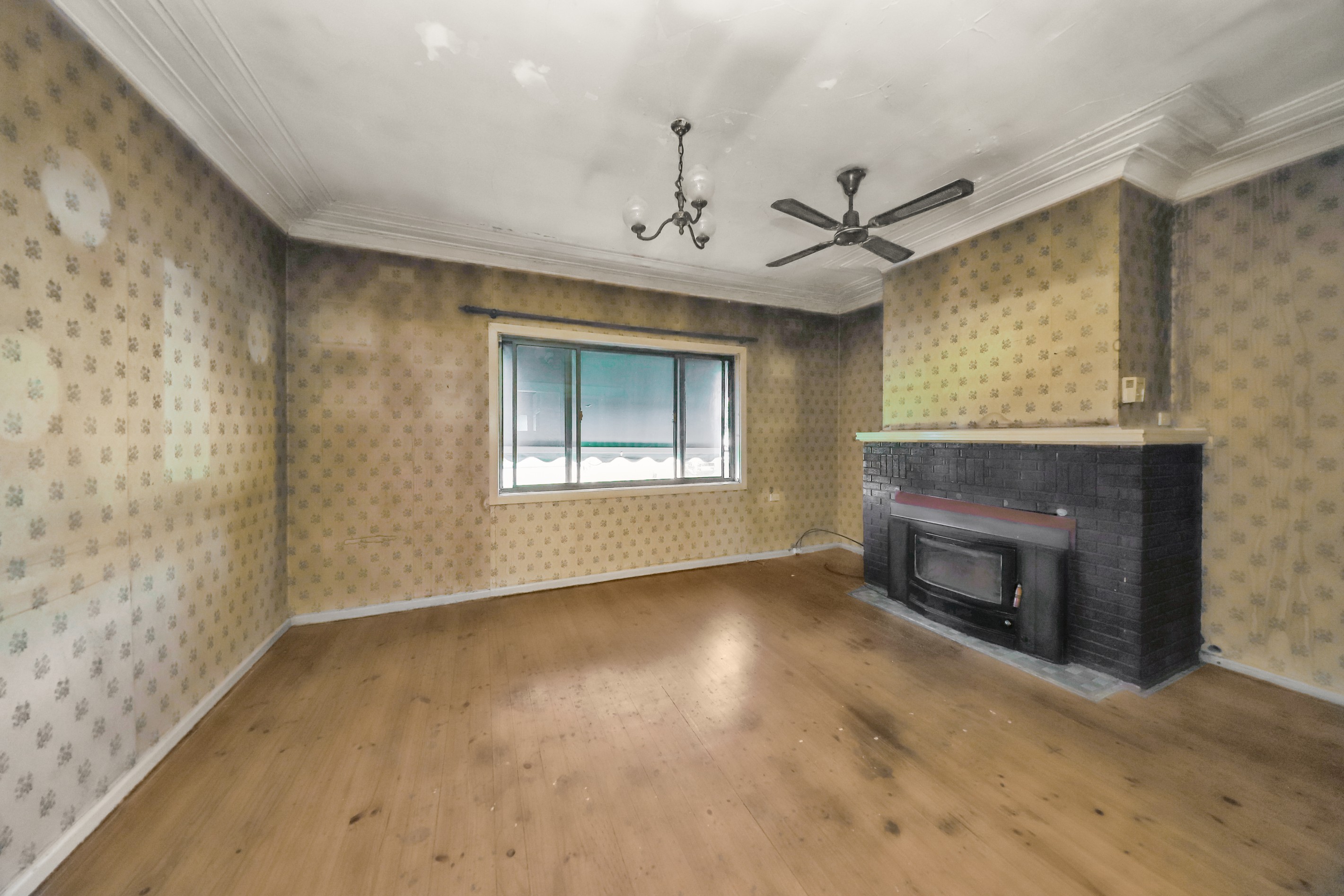 157 Simpson Street, Tumut, NSW 2720
