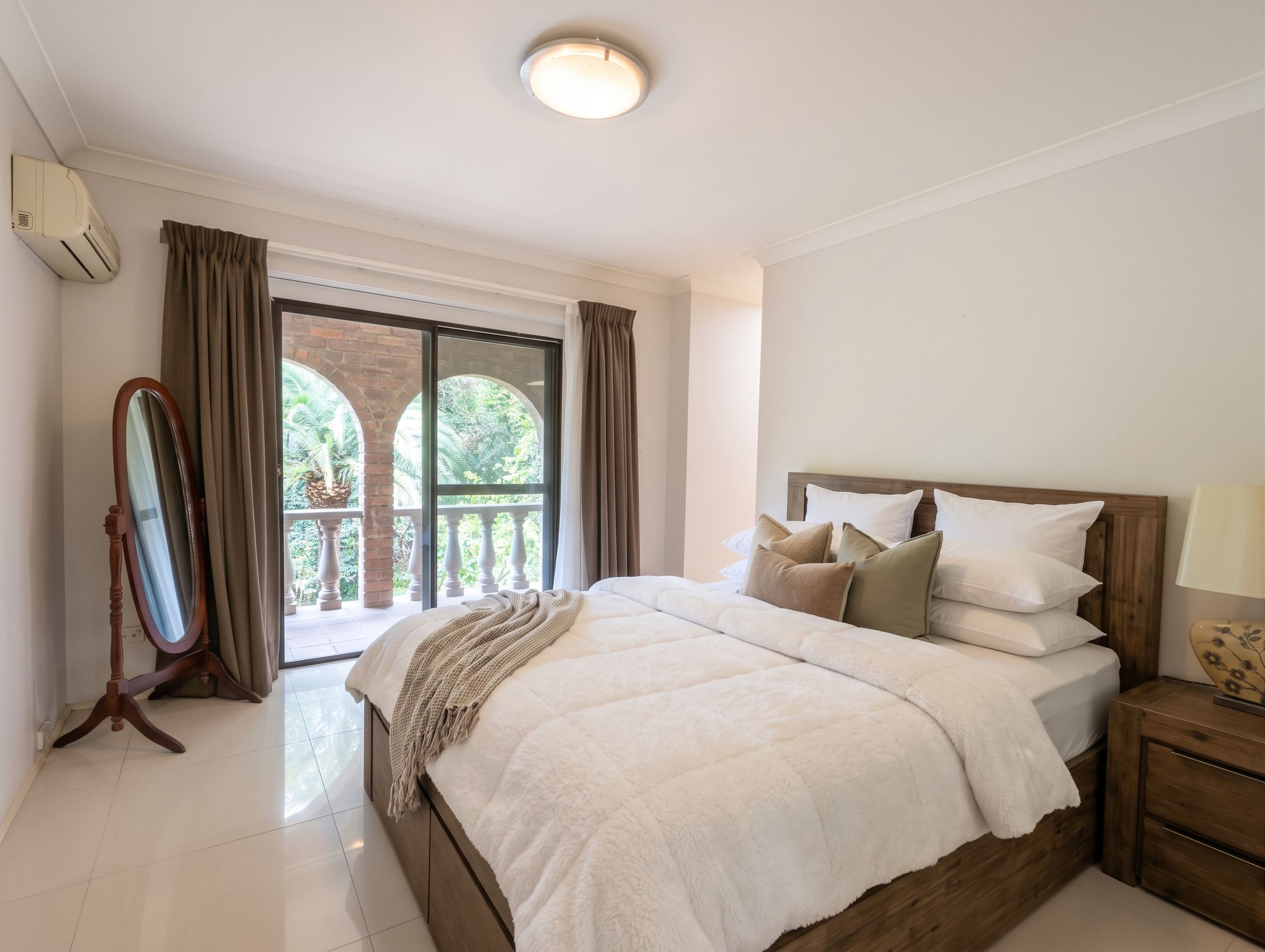 7 Alinta Close — photo 4 of 9