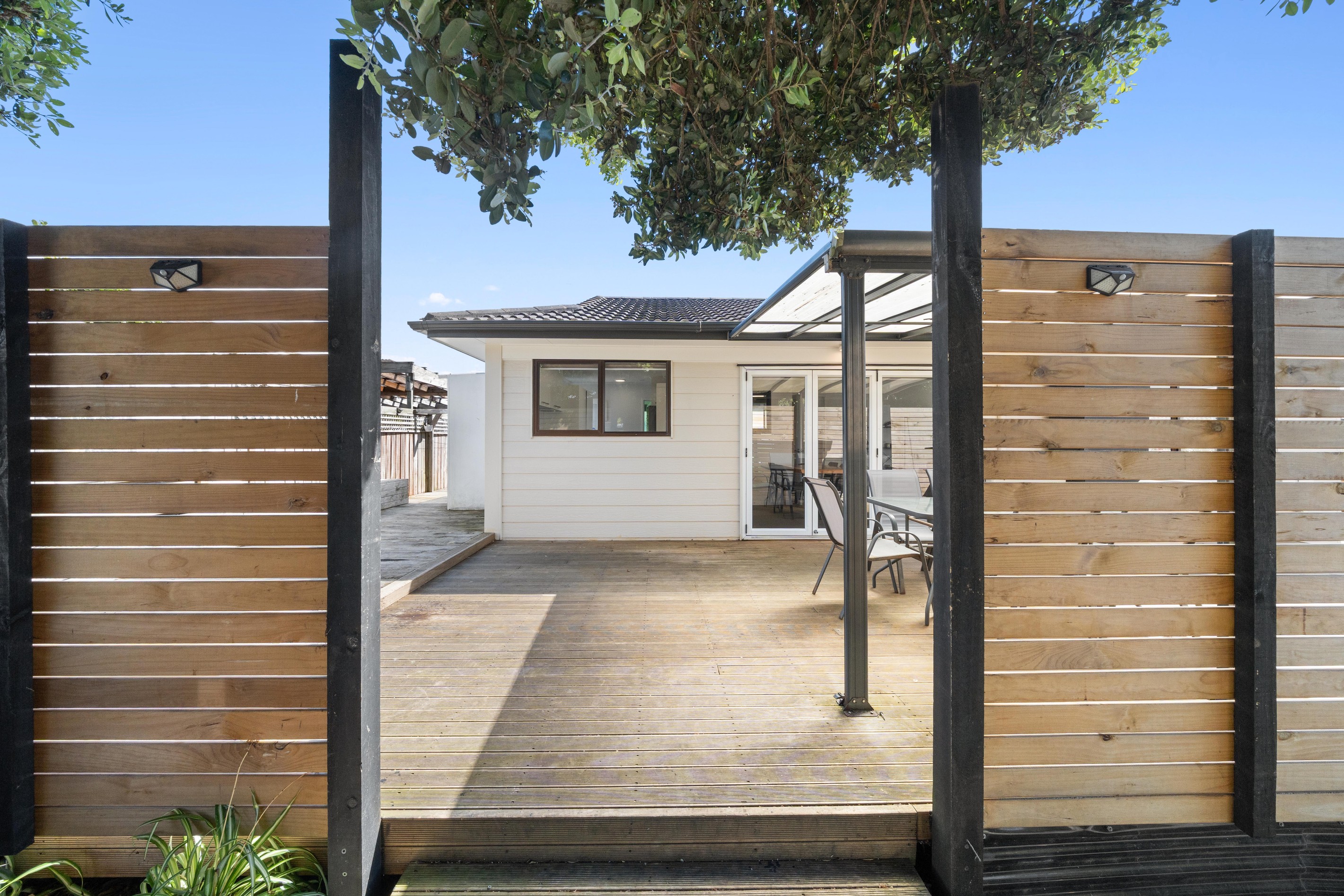 1/12 Taitimu Drive, Weymouth, Manukau City