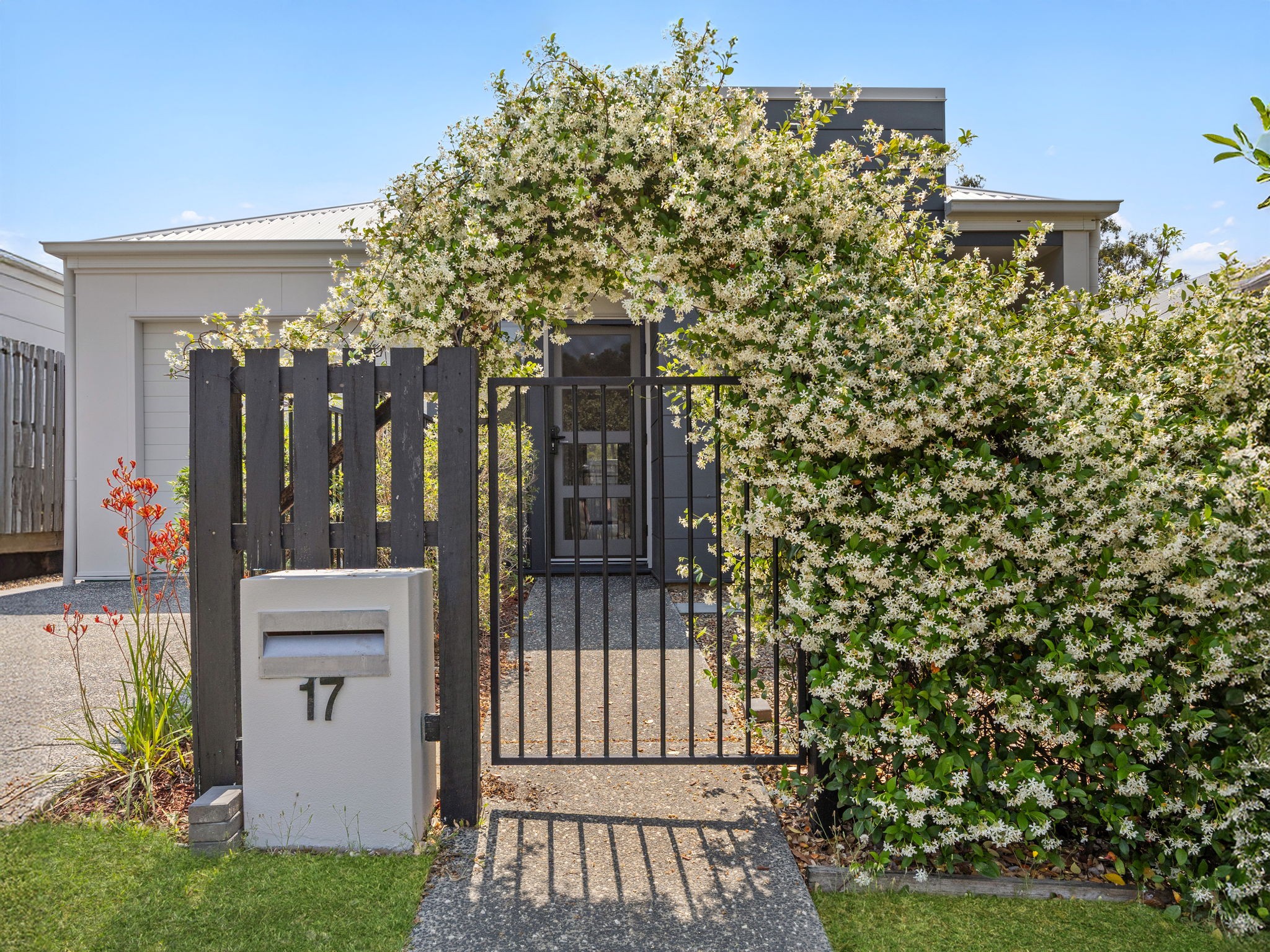 17 Troost Circuit, Bellbird Park, QLD 4300