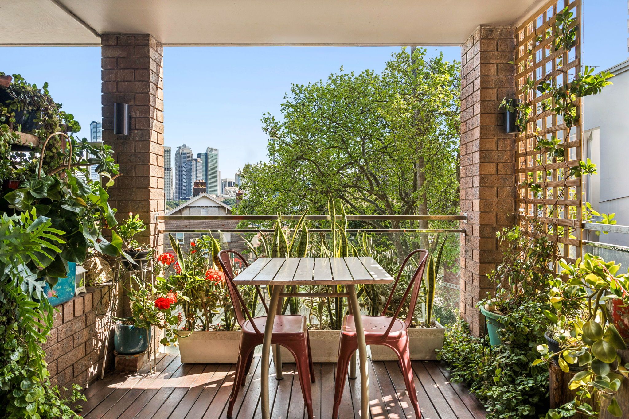 23/196 Forbes Street — photo 3 of 9