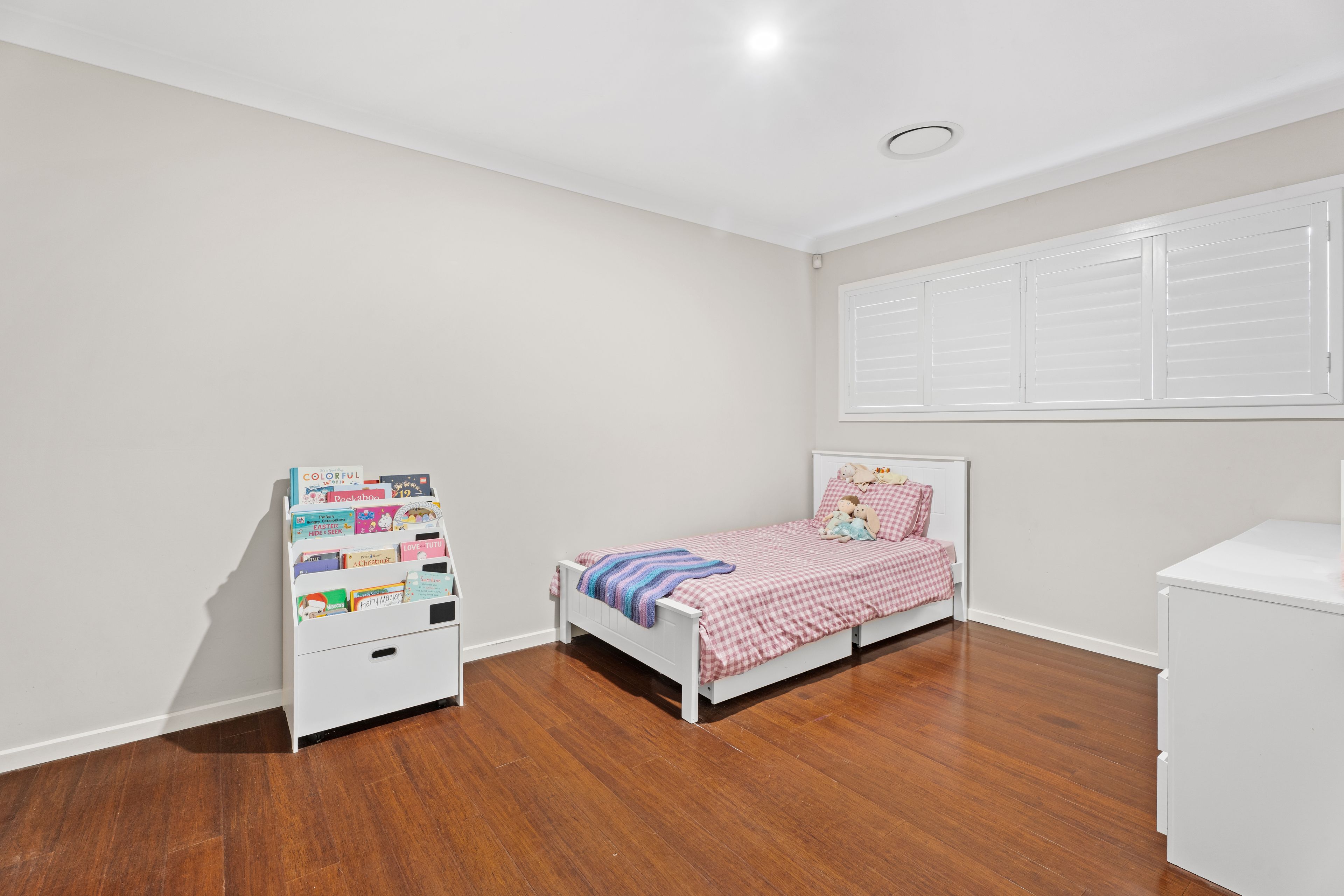 8 Leeds Street — photo 12 of 22
