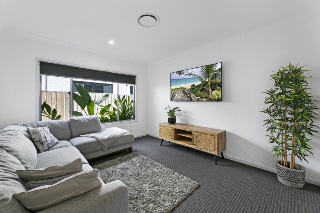 6 Jade Way, Helensvale, QLD 4212