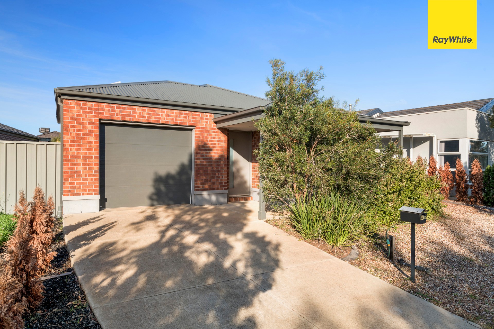 44 Parkleigh Drive, Kurunjang, VIC 3337