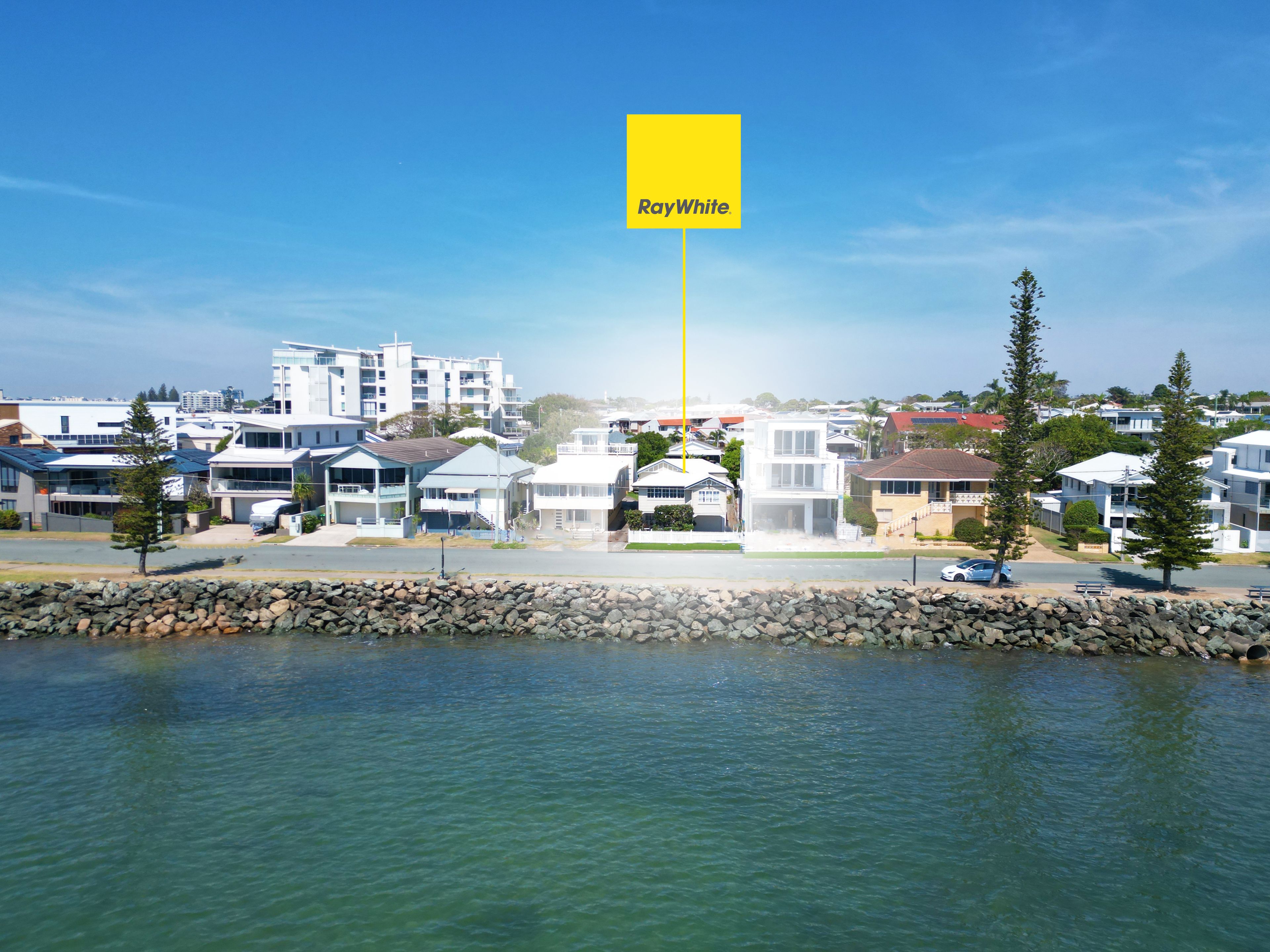 35 Flinders Parade, Scarborough, QLD 4020