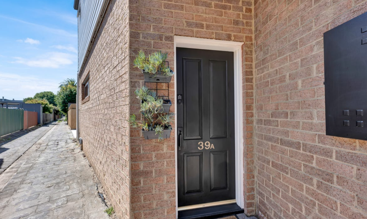 39A Hawthorn Road — photo 13 of 13