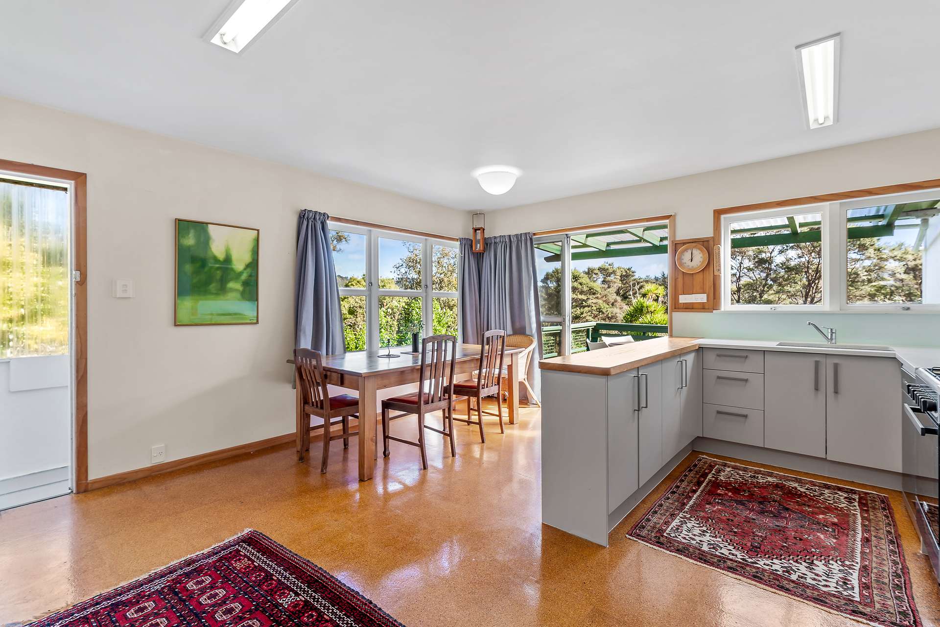 753 South Titirangi Road photo 5