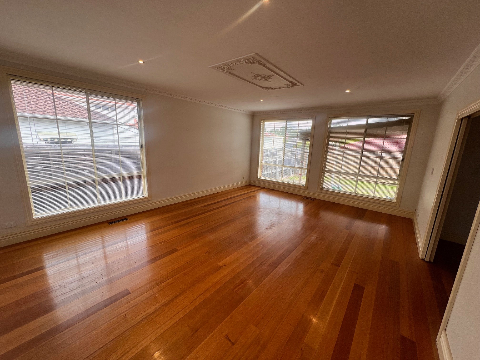 2/9 Hotham Street, Hughesdale, VIC 3166