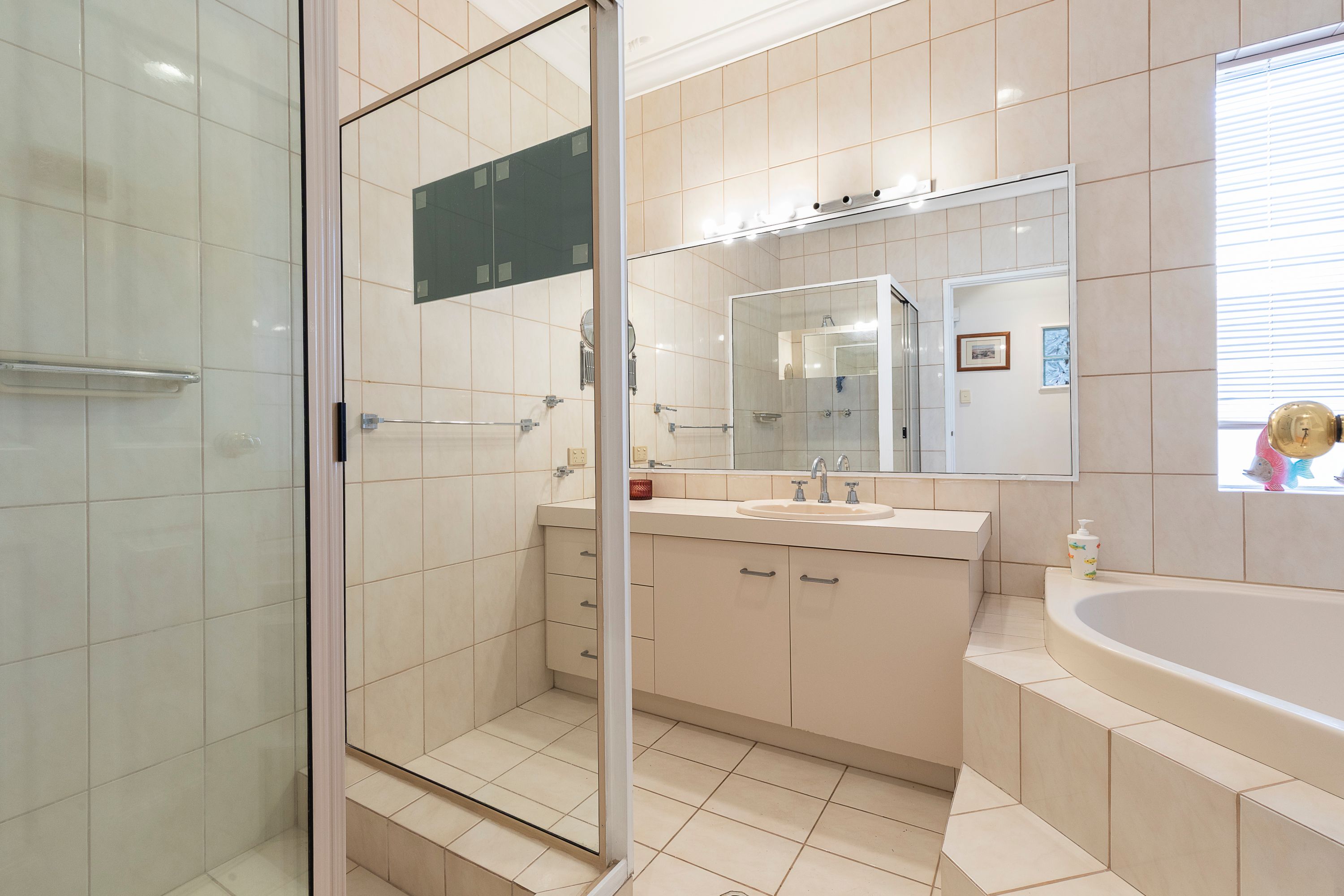 11 Tasman Street — photo 17 of 30