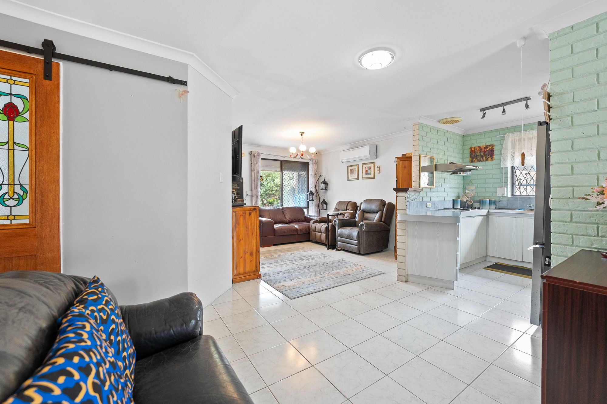 5 Bondi Crescent — photo 12 of 30