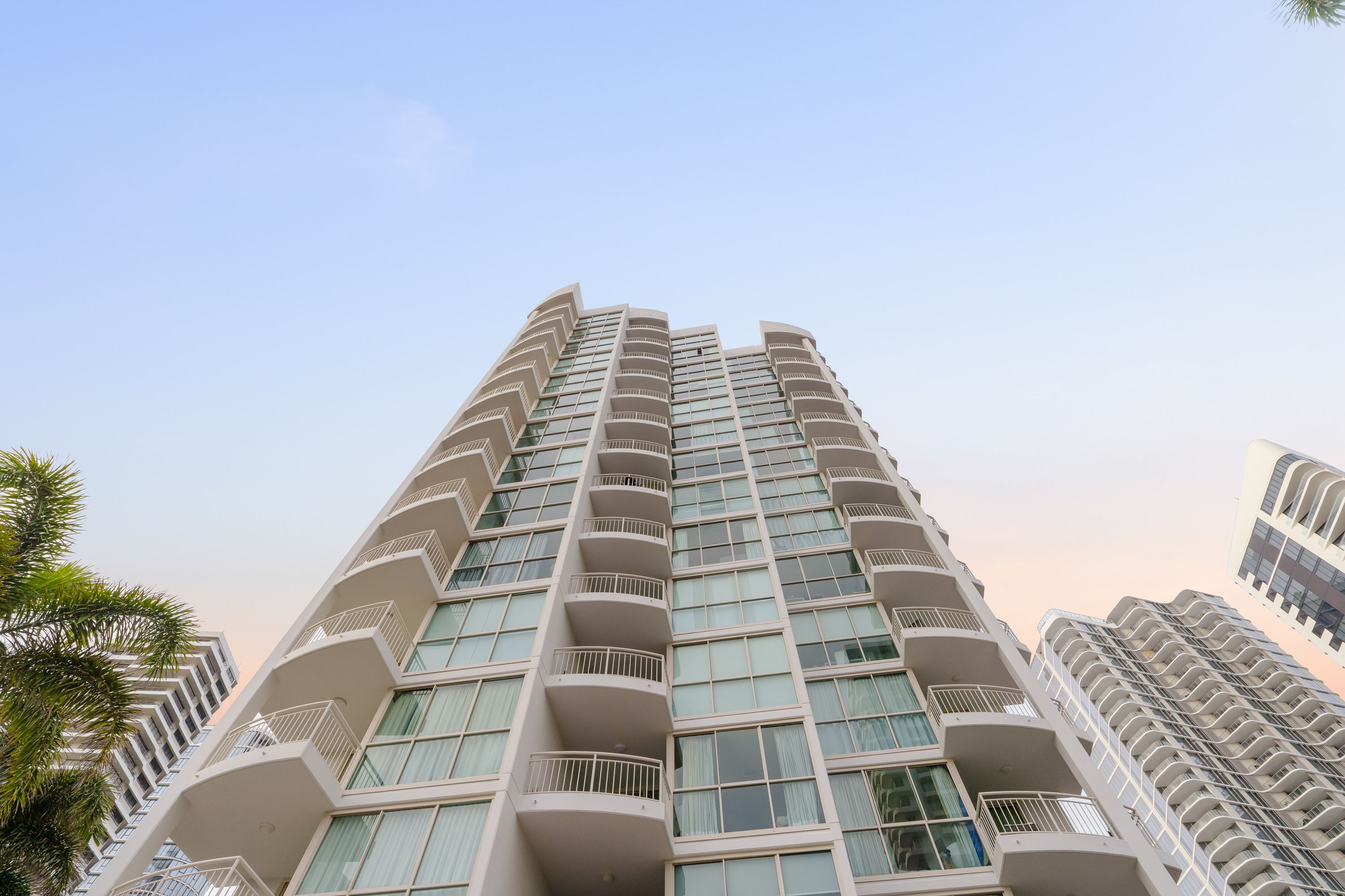701/46-52 Pacific Street — photo 15 of 18