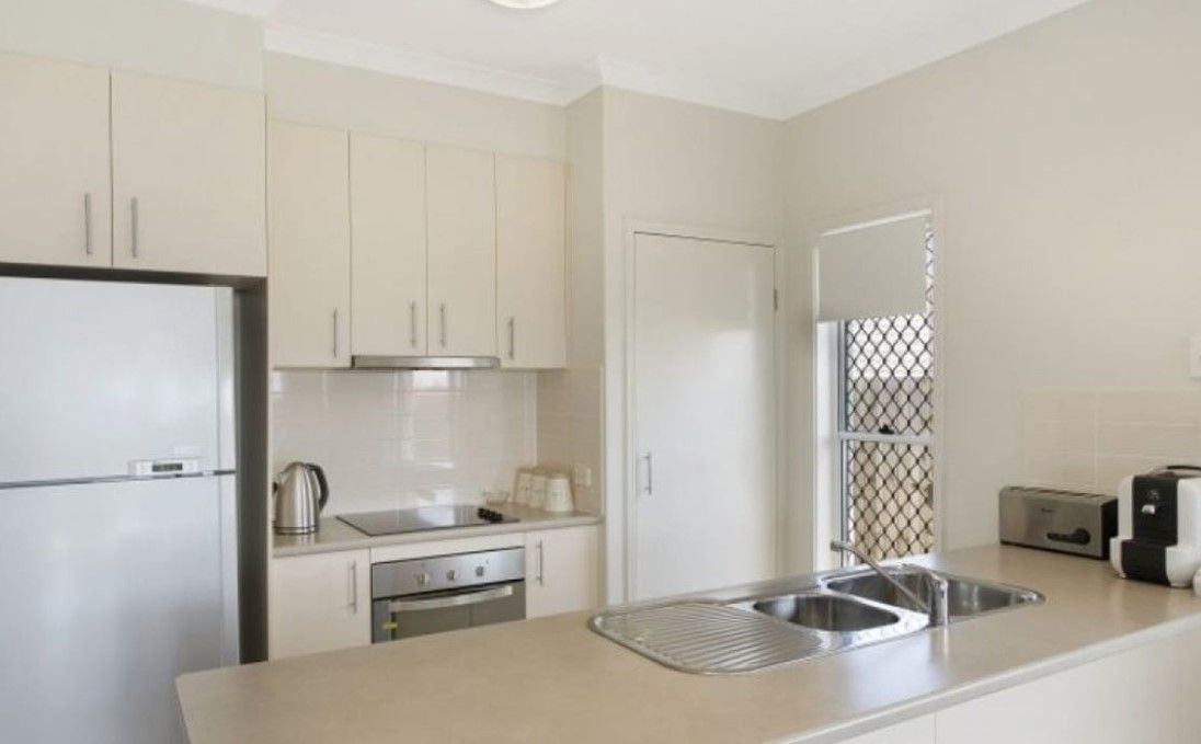 8 Nina Crescent, North Lakes, QLD 4509