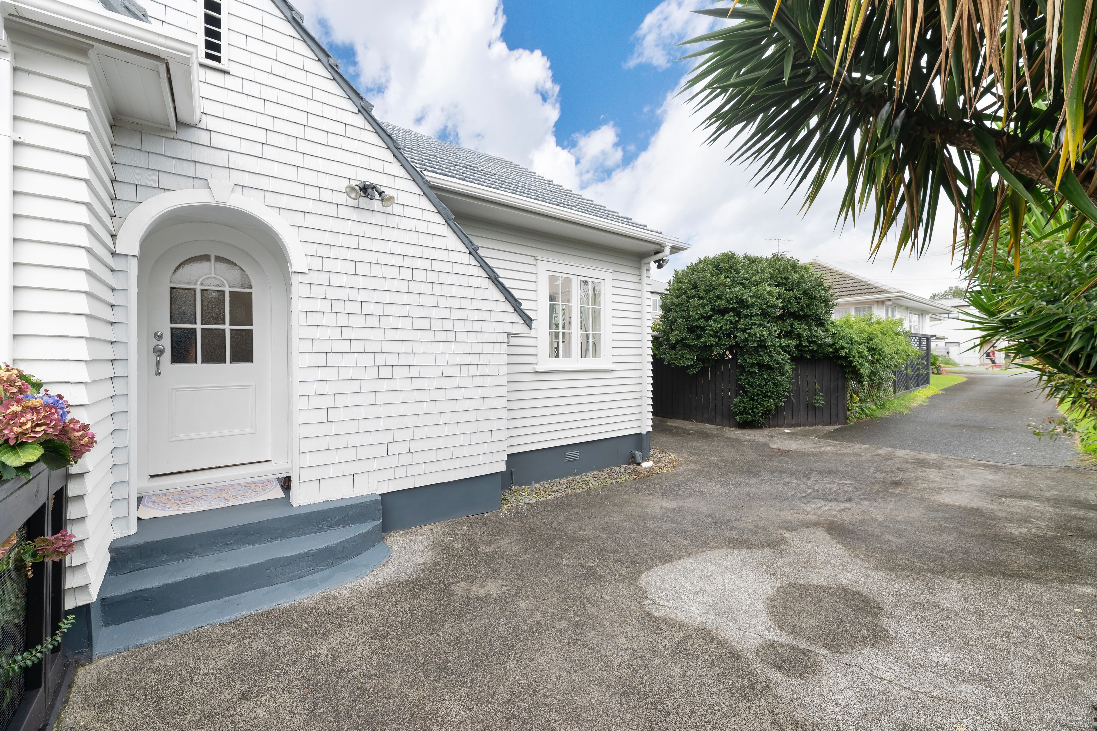 1/18 Edwards Avenue, Henderson, Waitakere City