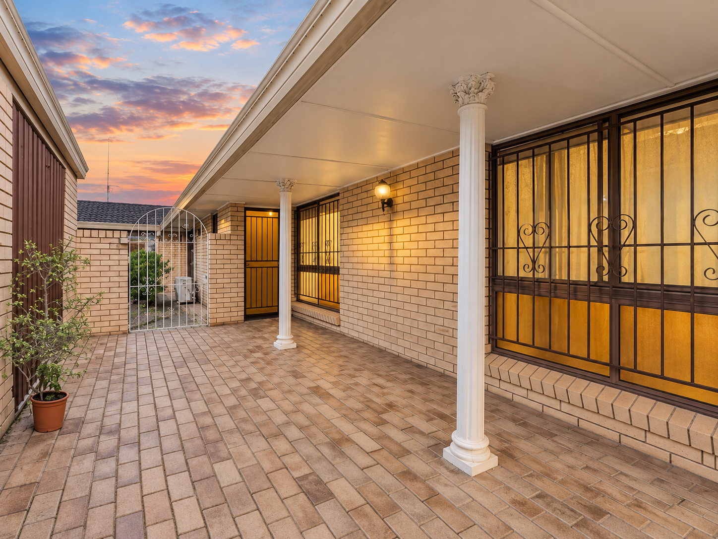 2/21 Woodsania Street, Robertson, QLD 4109