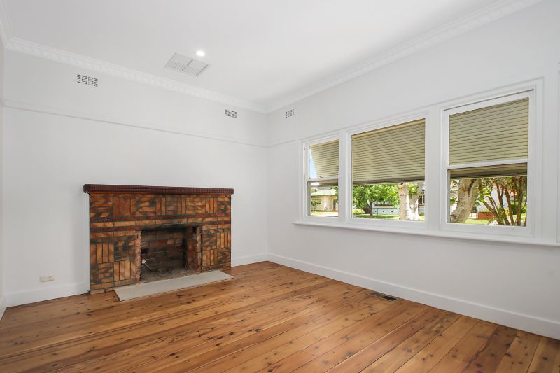 1068 Bardia Street — photo 4 of 8