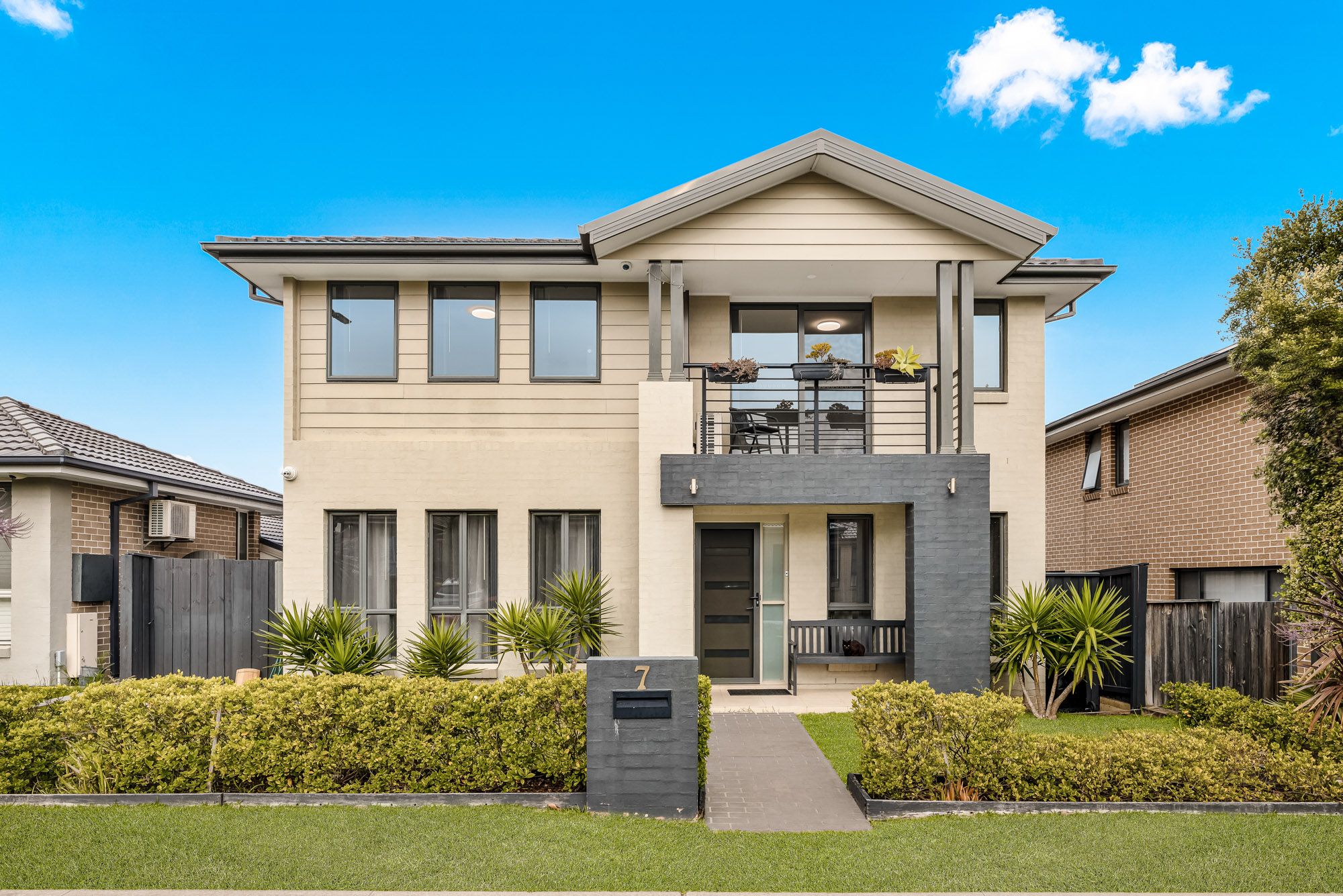 7 McIntyre Circuit, Middleton Grange NSW 2171