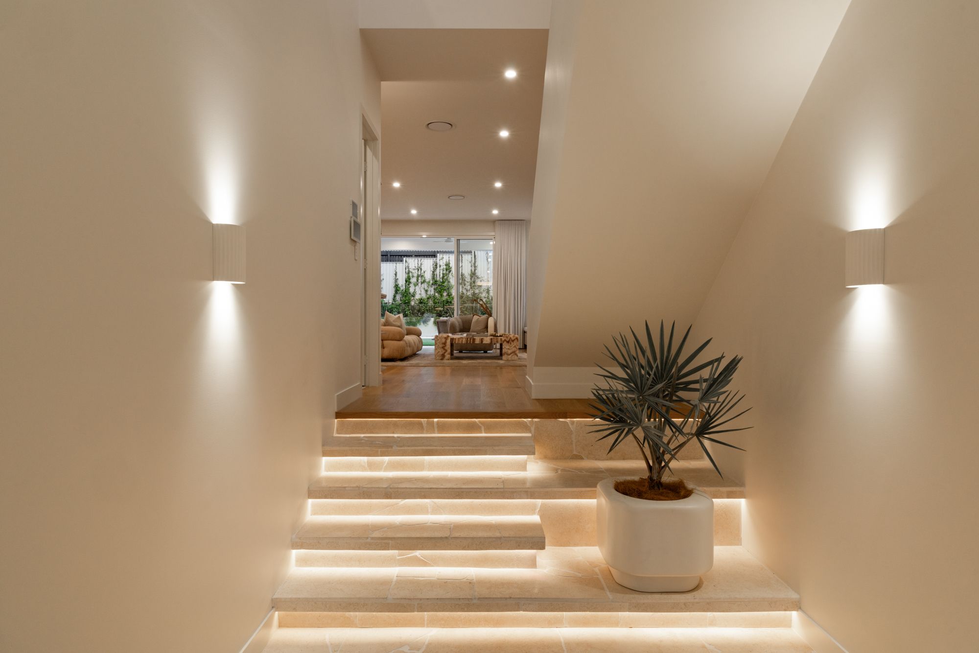 81 Forbes Street — photo 4 of 29