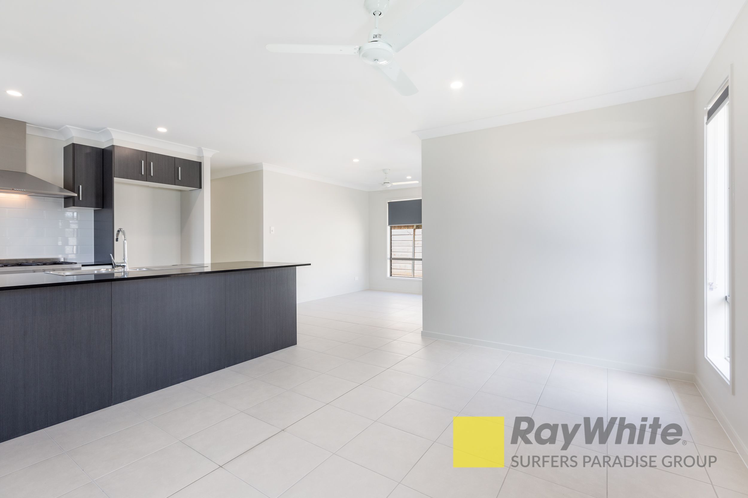 9 Midnight Crescent, SPRING MOUNTAIN, QLD 4300