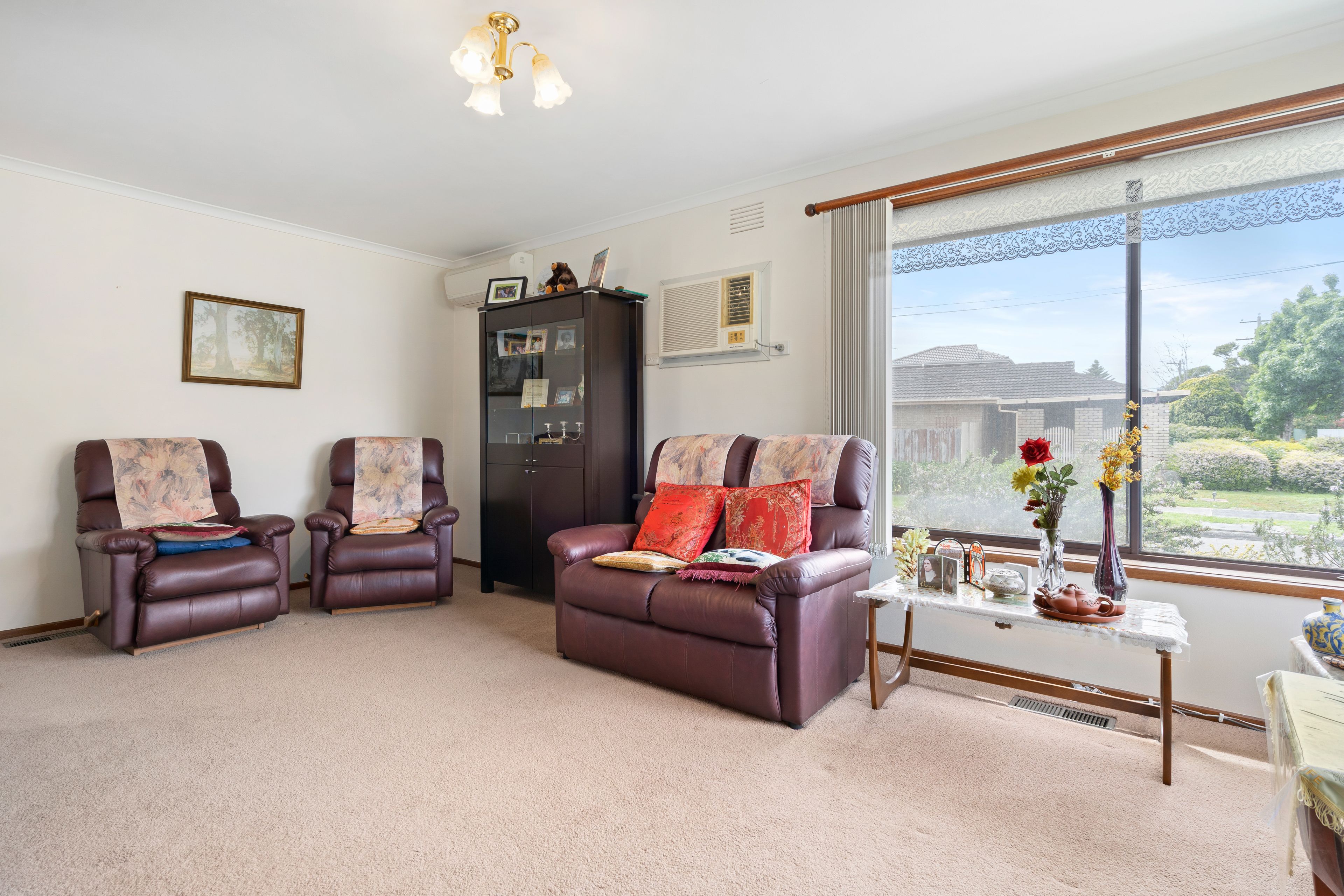 15 Sandhurst Crescent, Bundoora, VIC 3083