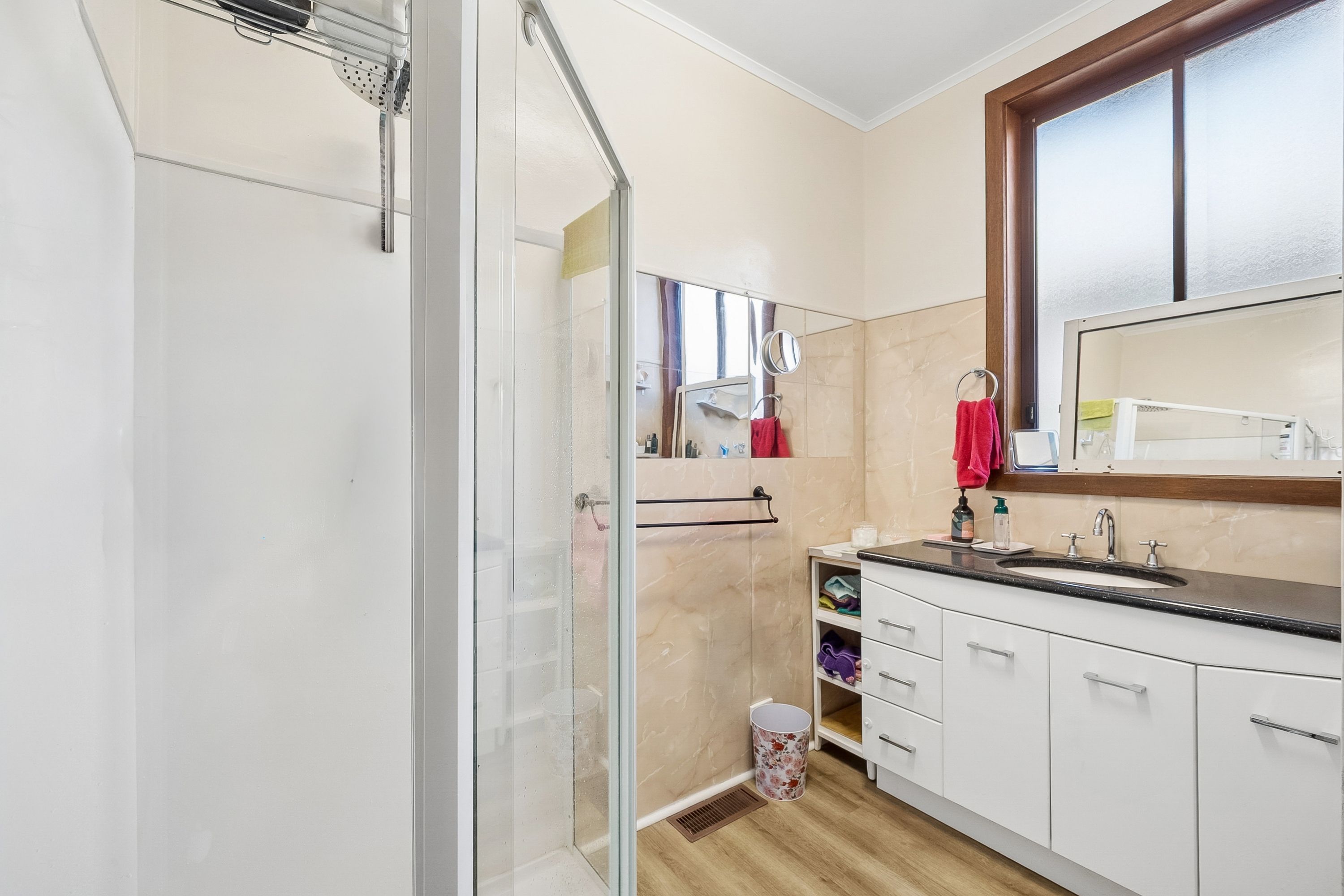 47 Birdwood Avenue — photo 8 of 12