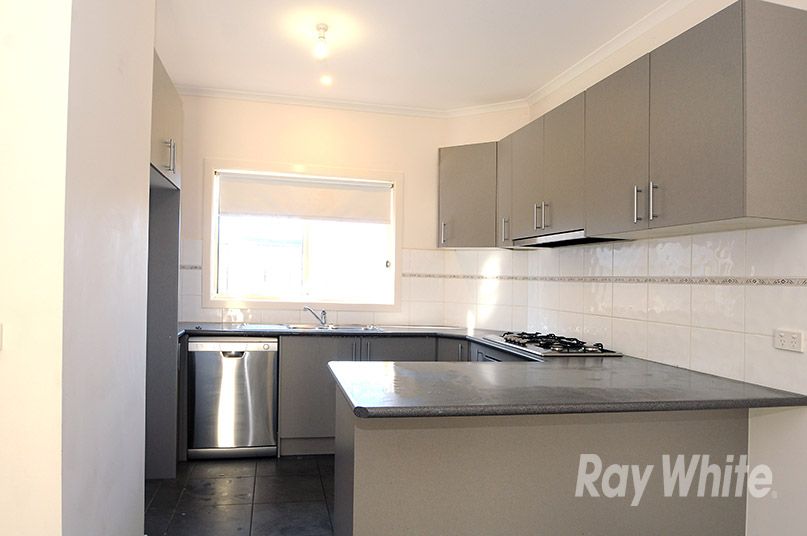 2/6 Wall Street, Noble Park, VIC 3174