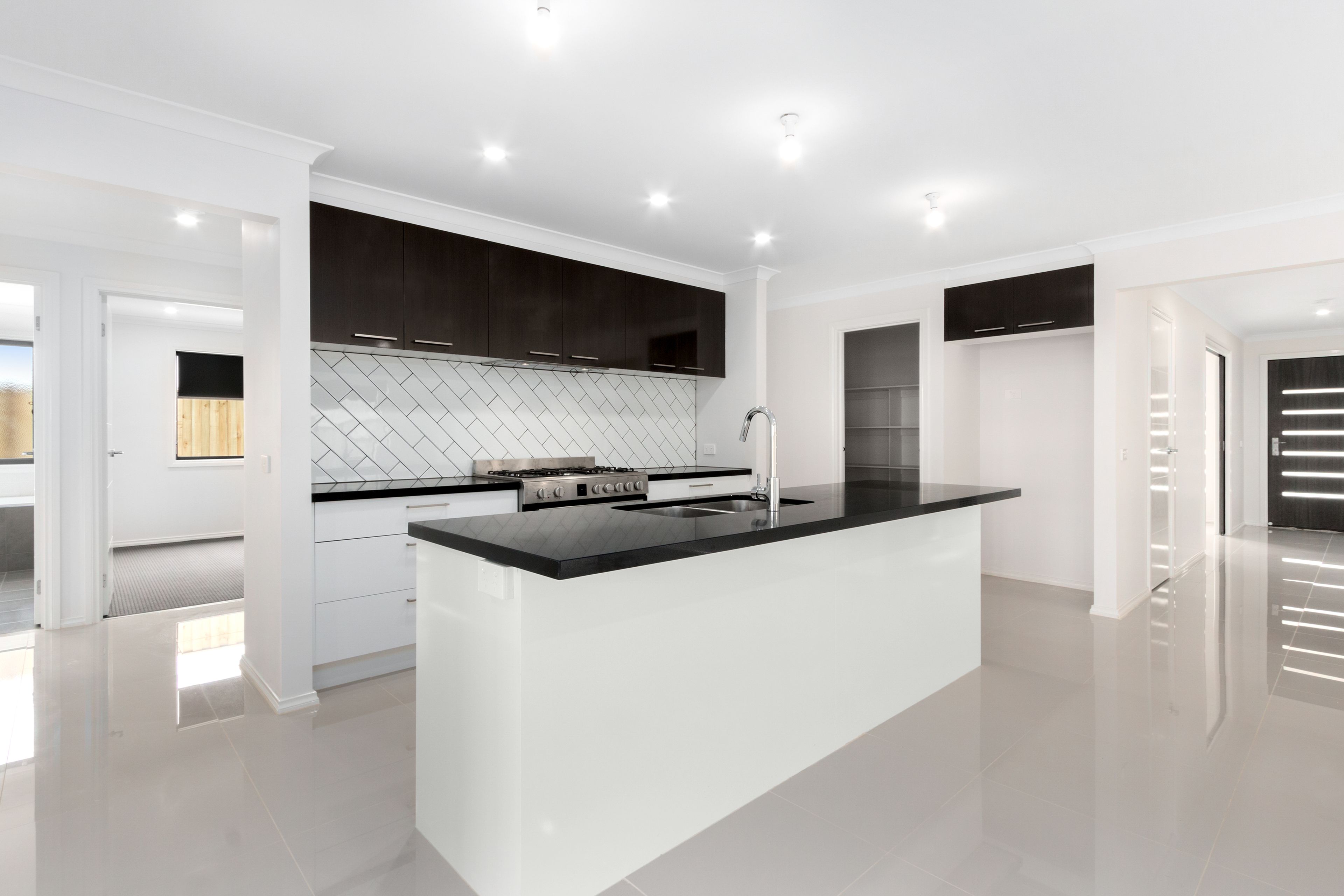 37 Meadowlea Crescent, Pakenham, VIC 3810