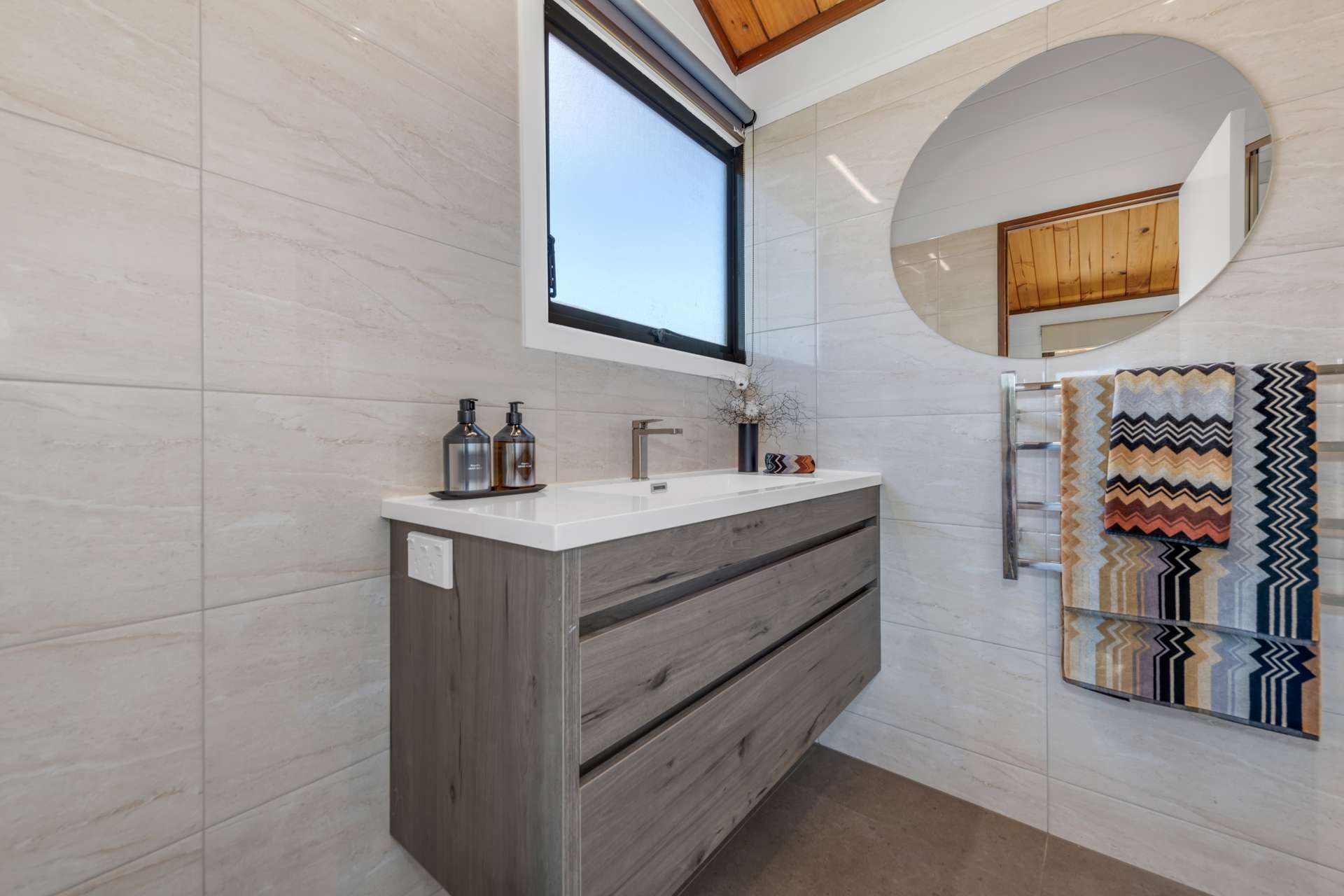 4 Antilla Place photo 13