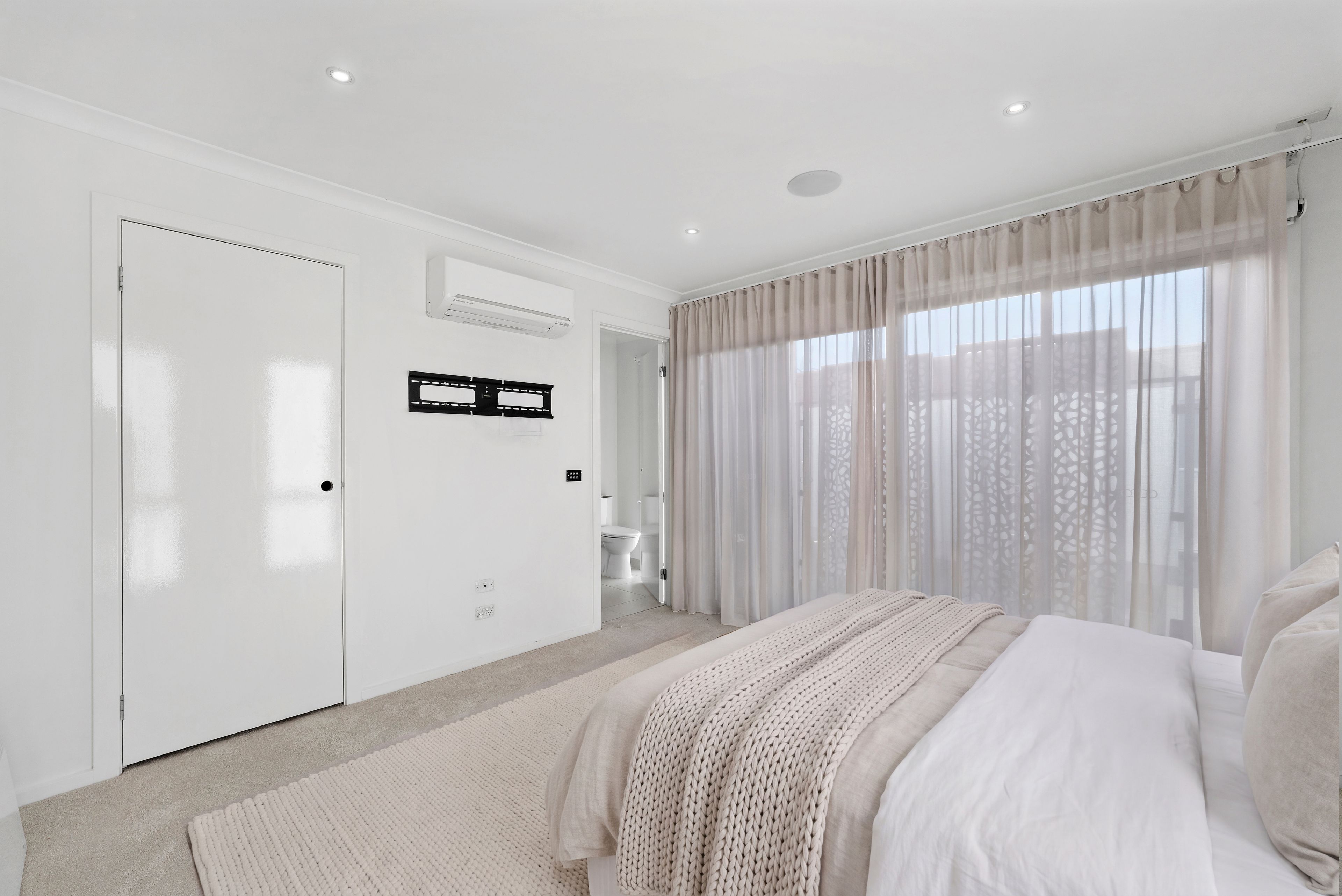 4/36 Melaleuca Drive — photo 6 of 15