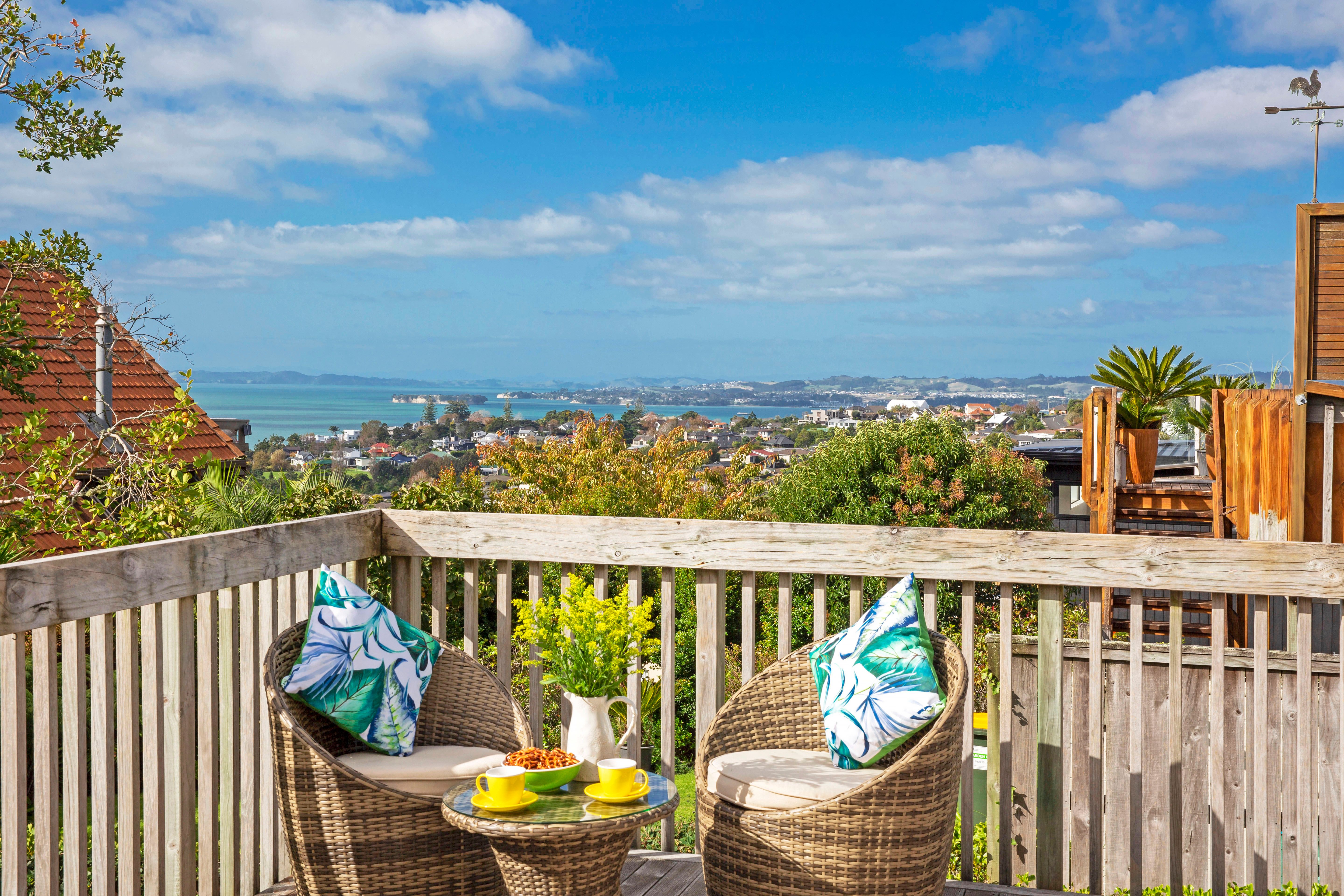 4 Haseler Crescent, Mellons Bay, Manukau City