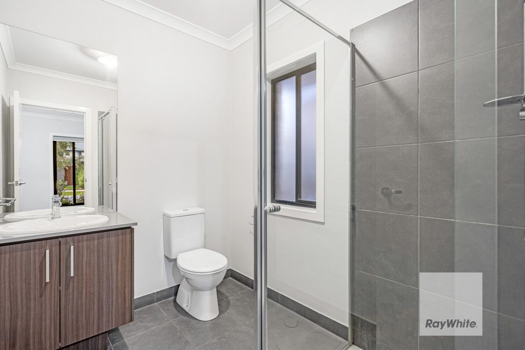 10 Broom Road, AINTREE, VIC 3336 House for Rent Ray White Deer Park