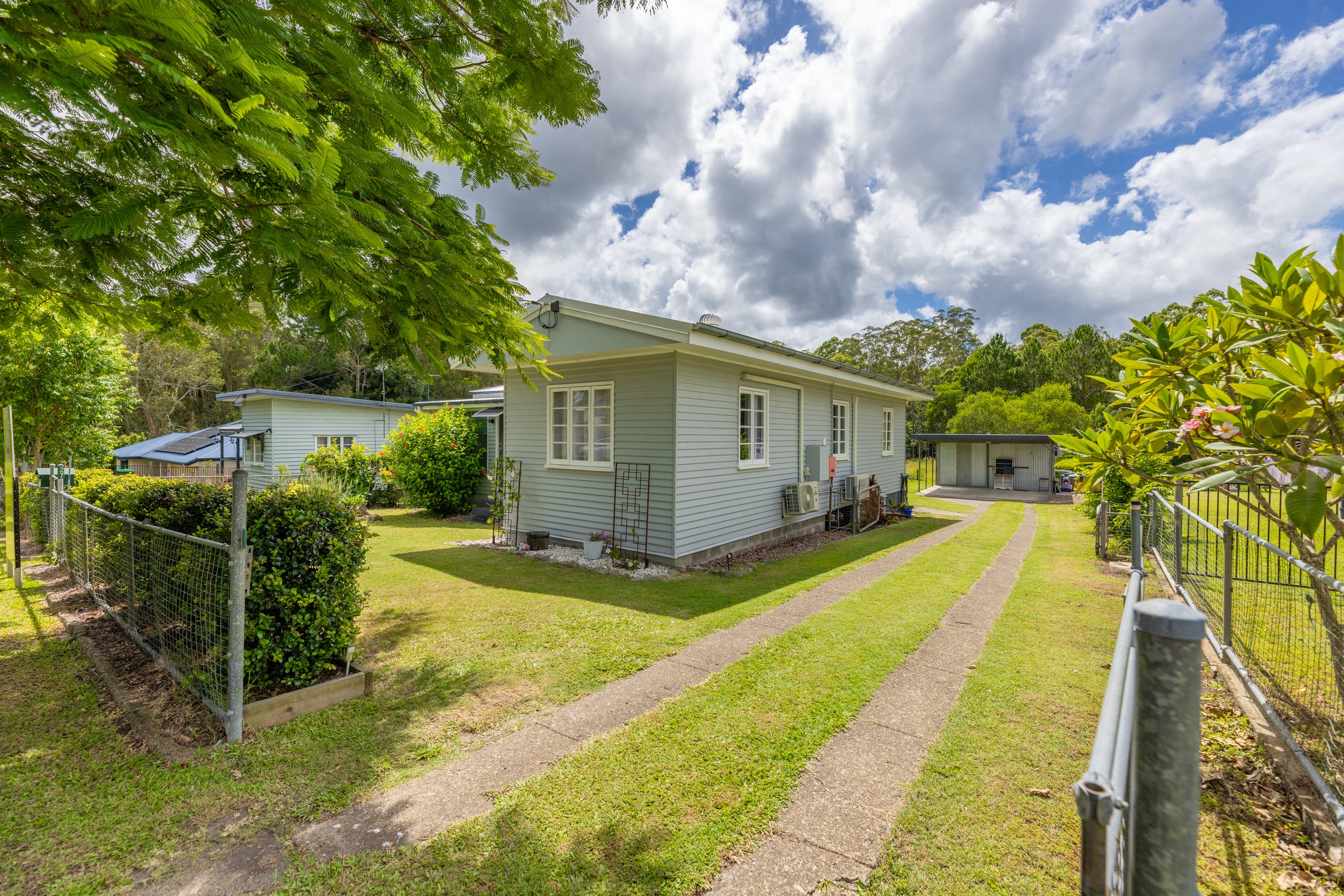 27 Leslie Street, Woodford, QLD 4514