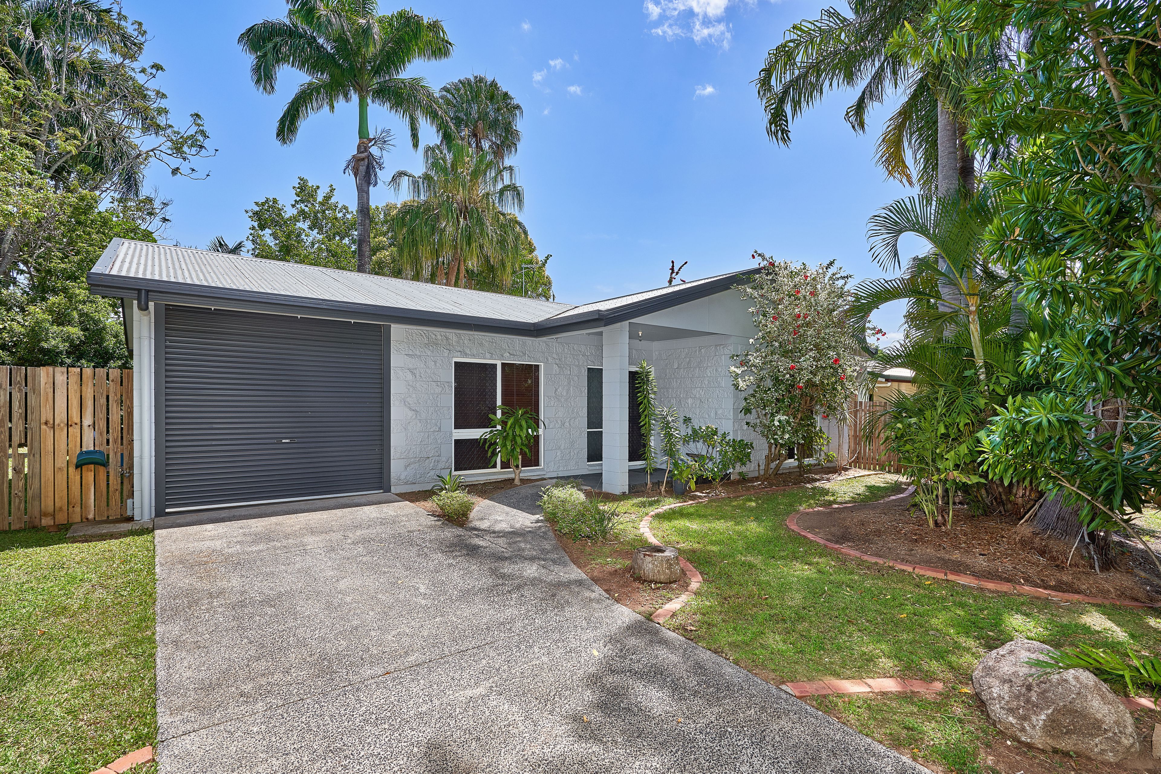 24 Kangaroo Street, Bentley Park, QLD 4869