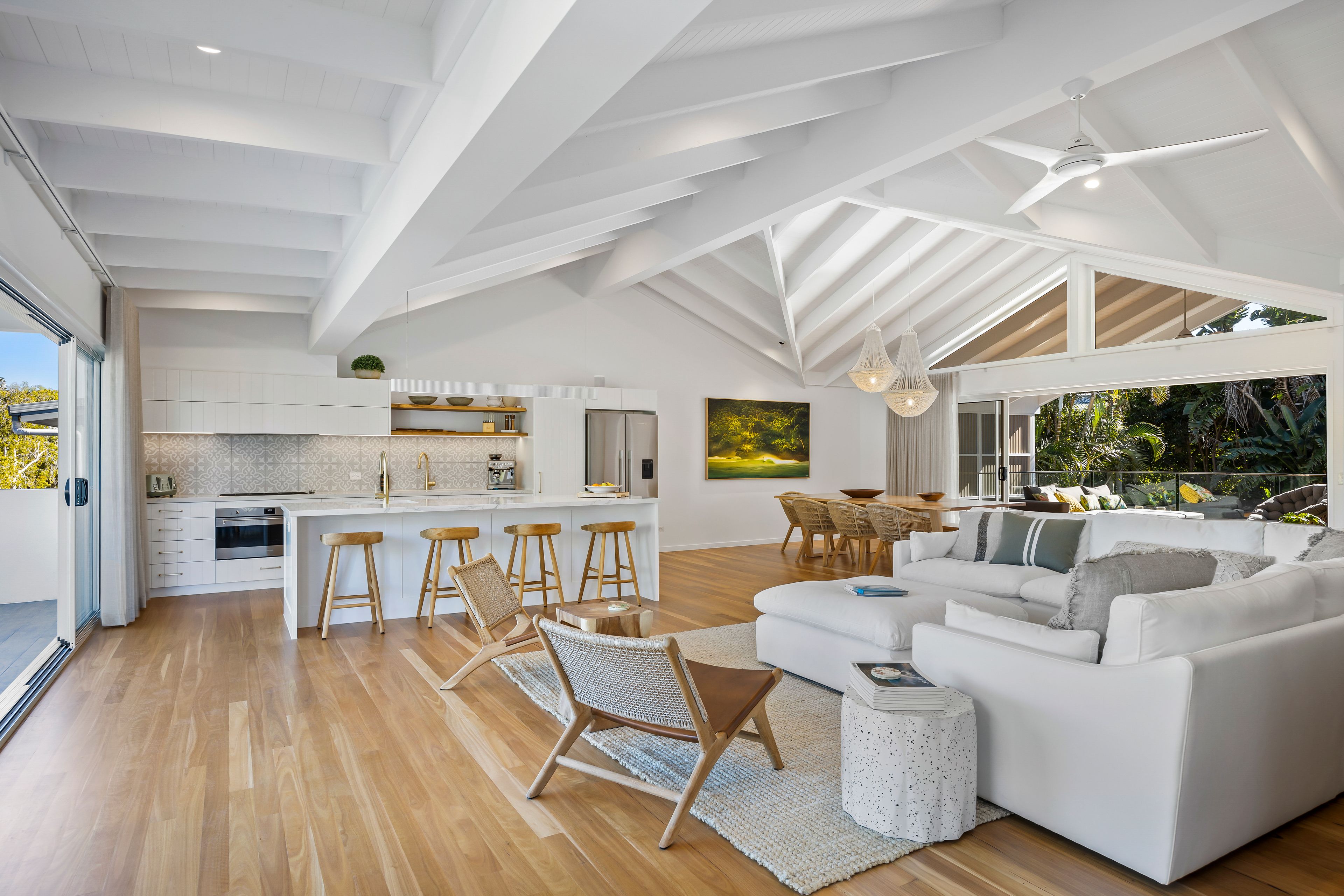 4 Dayspring Street, Sunrise Beach, QLD 4567