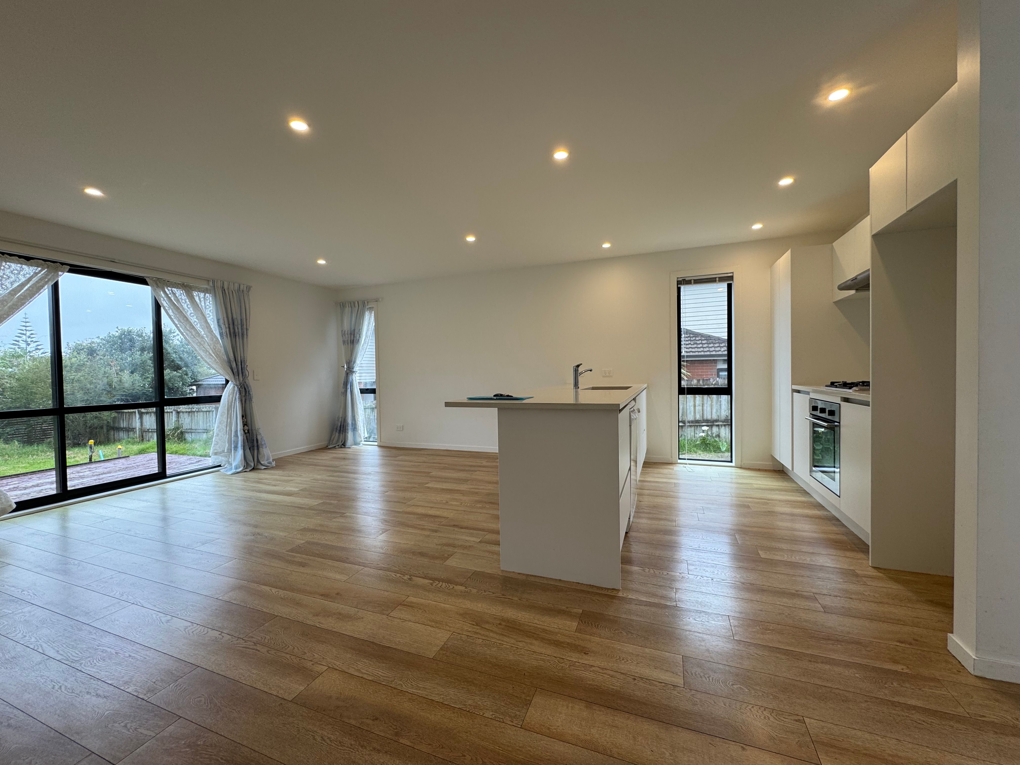 1/3157 Great North Road, New Lynn, Waitakere City