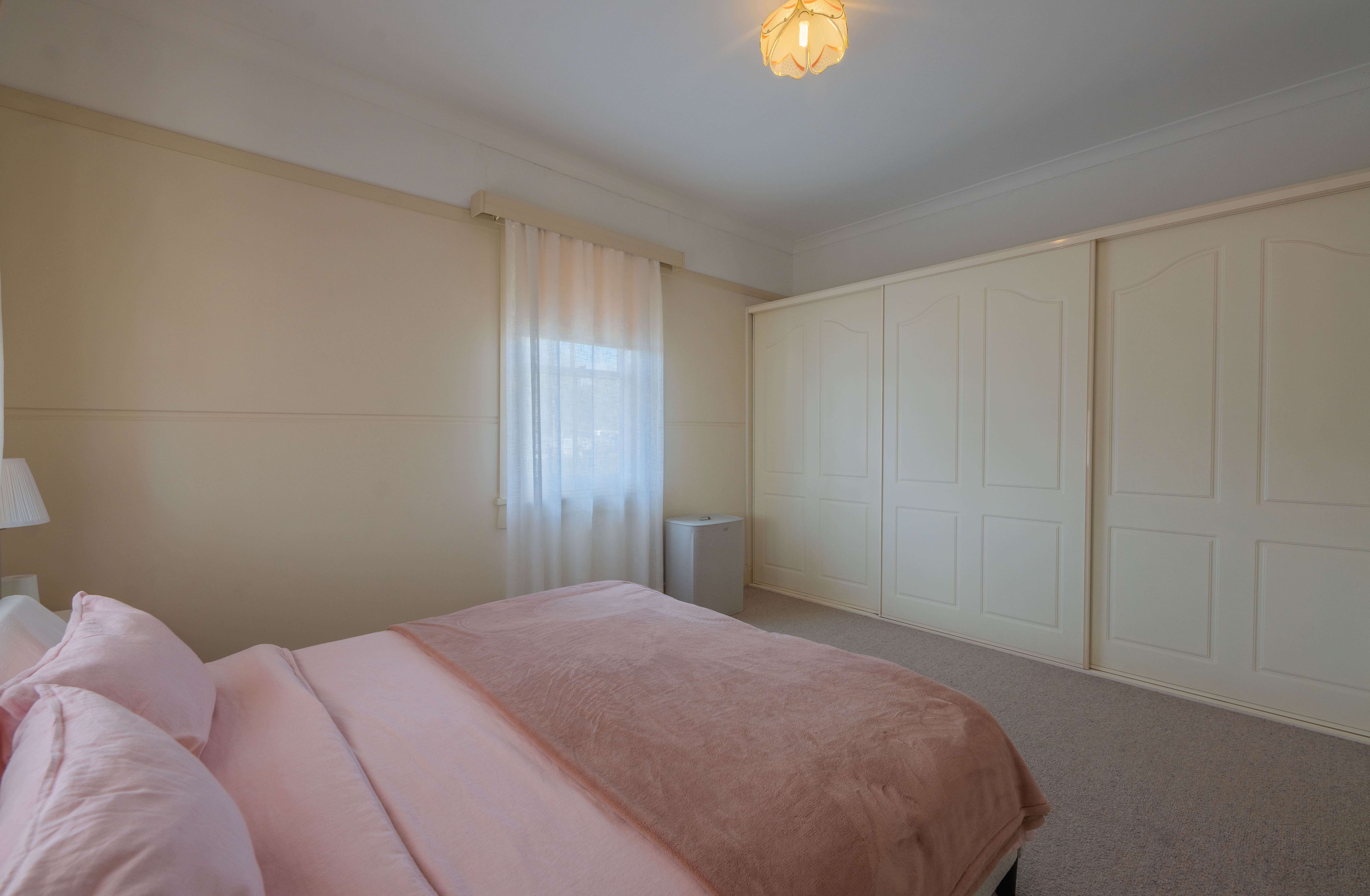 88 Gladstone Street — photo 8 of 20