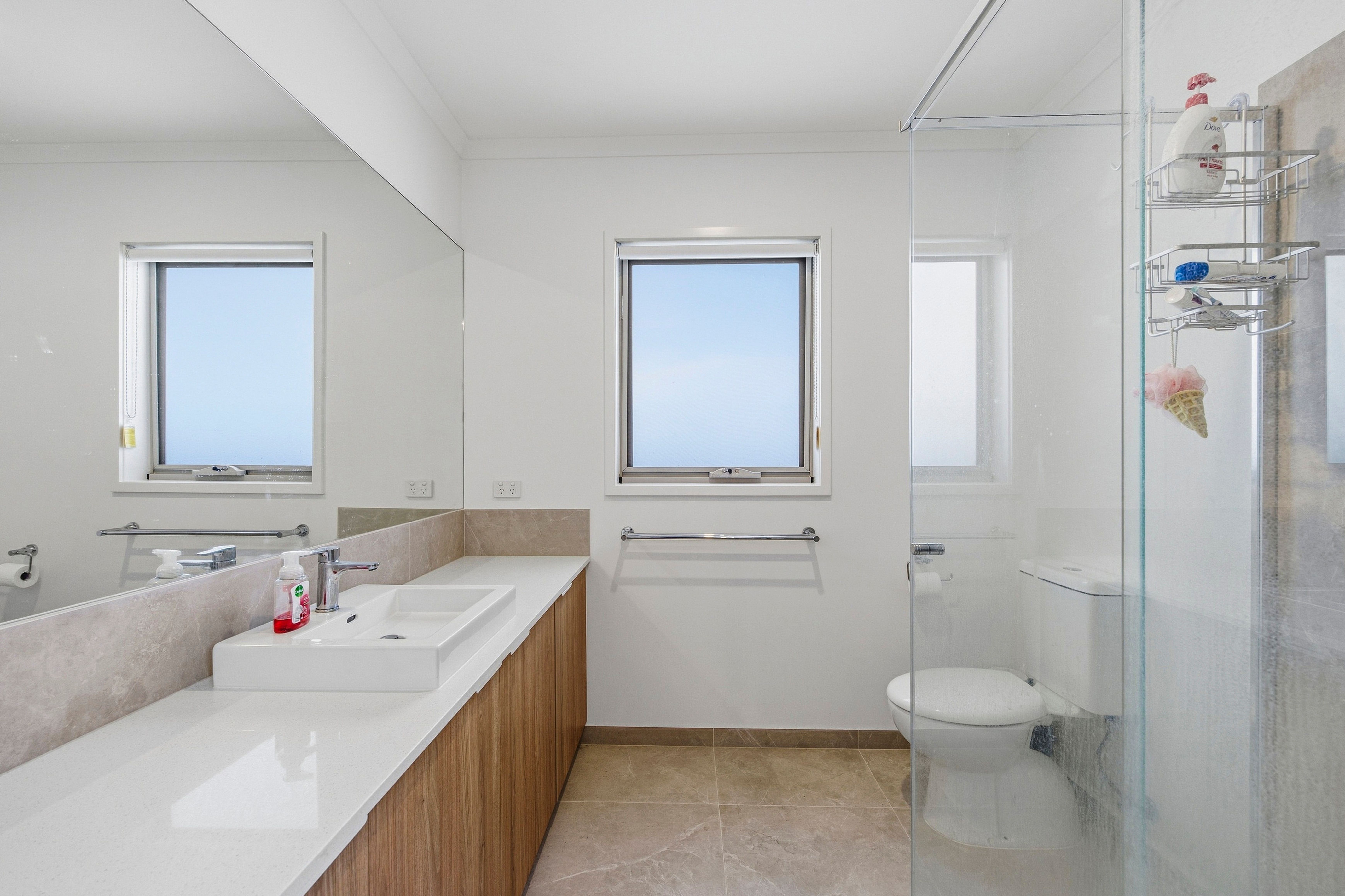 1 Jarvis Way — photo 9 of 10