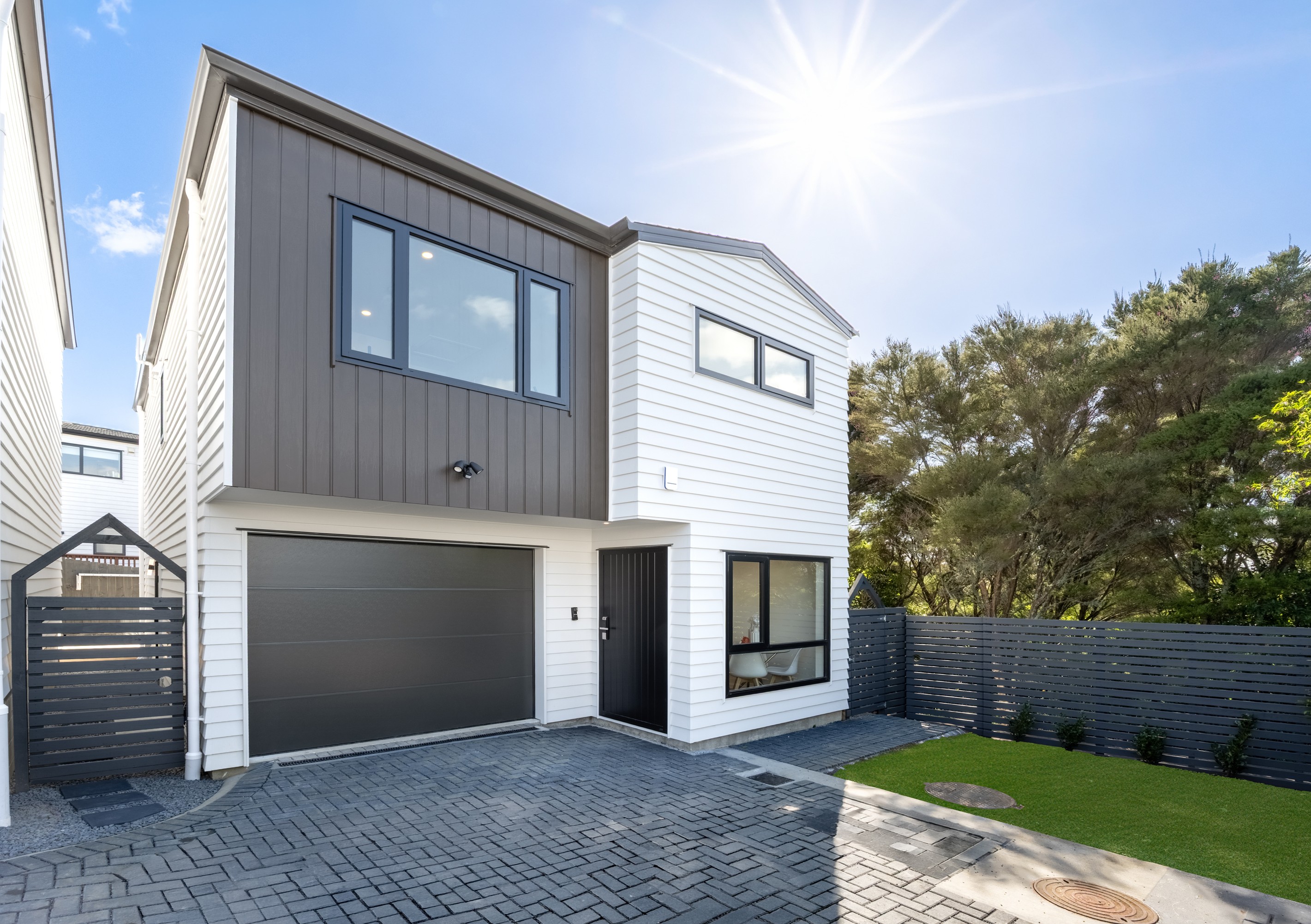 37D Gosford Drive, Botany Downs, Manukau City