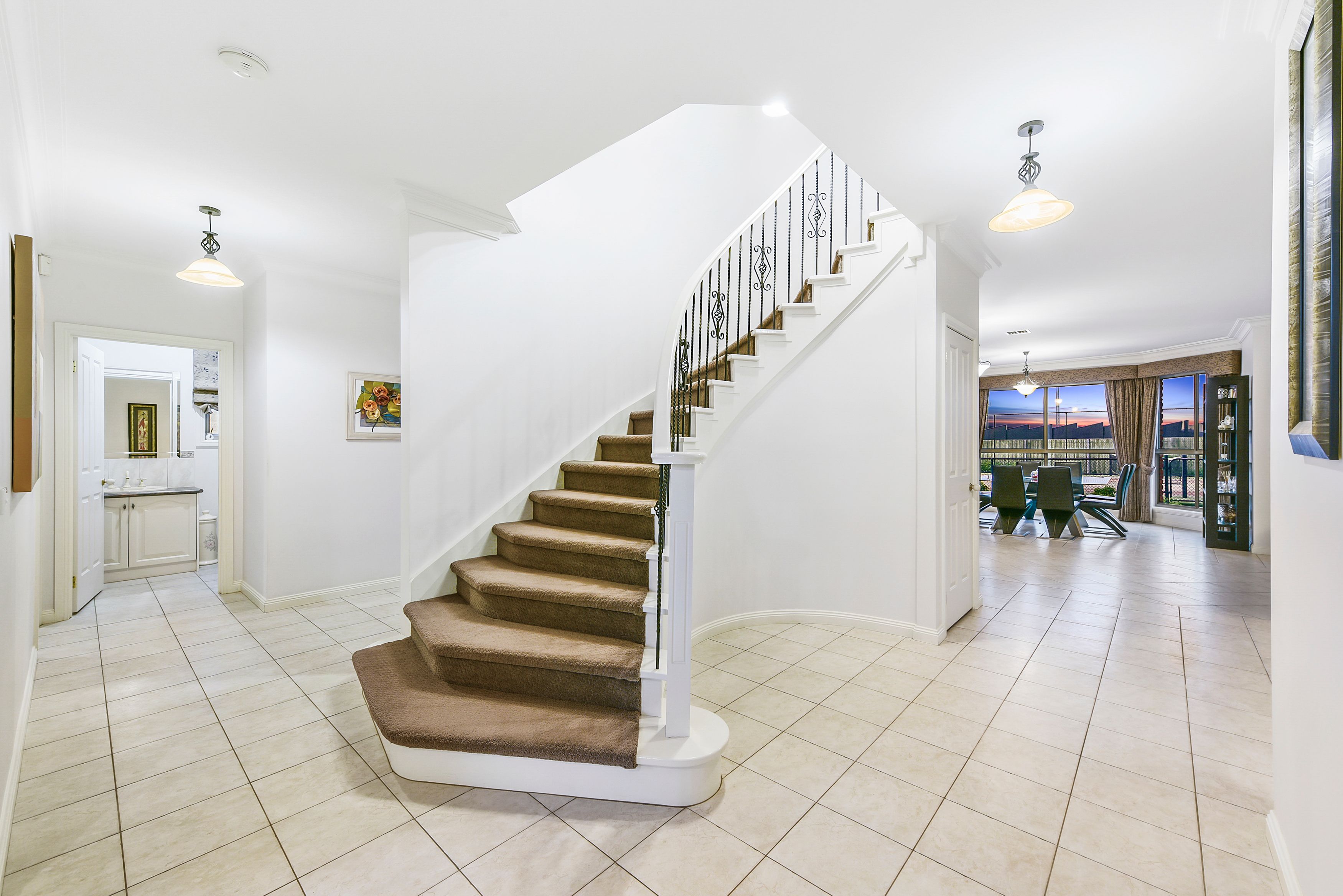 14 Plenty Close, Taylors Lakes, VIC 3038