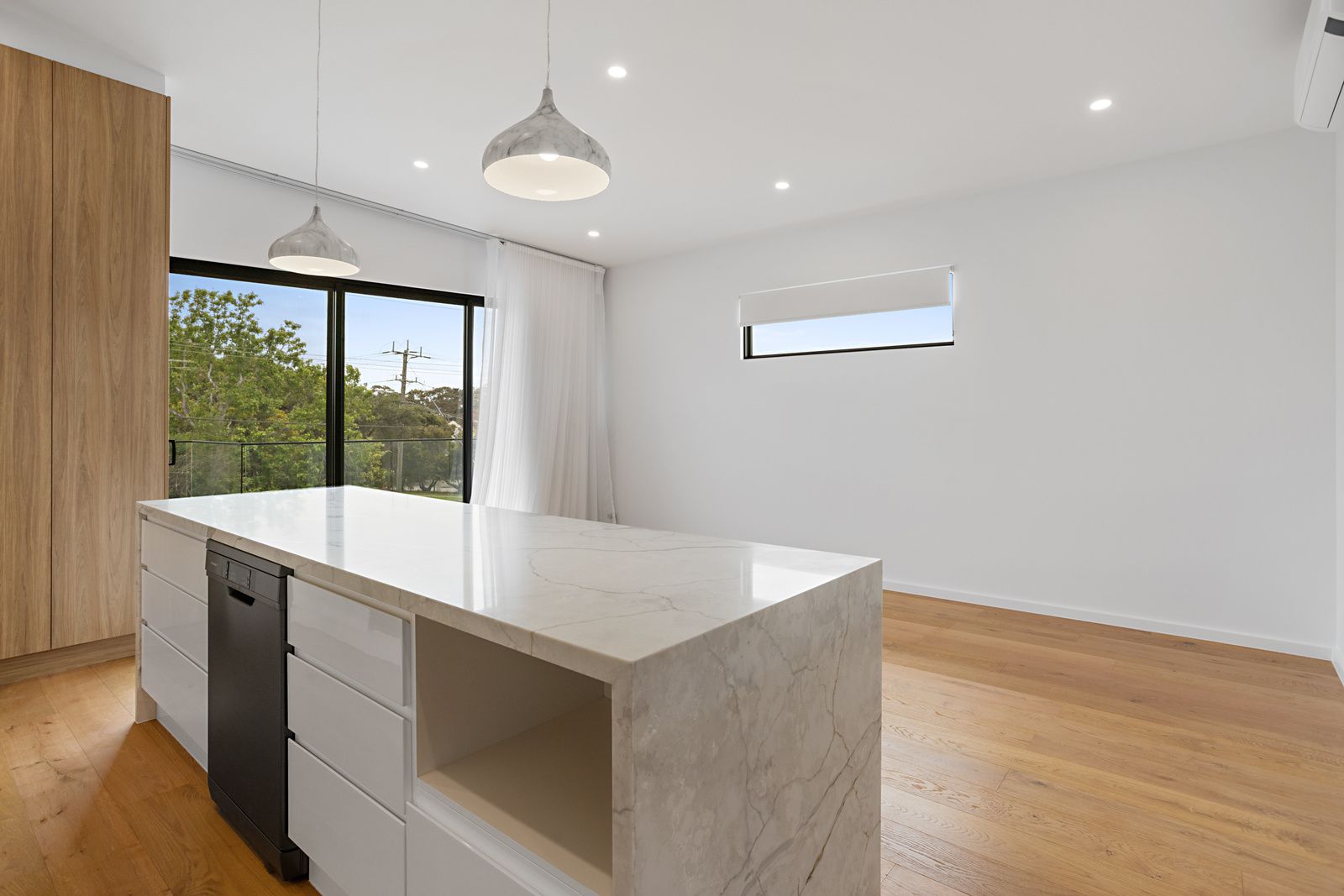 25 First Avenue, Rosebud, VIC 3939