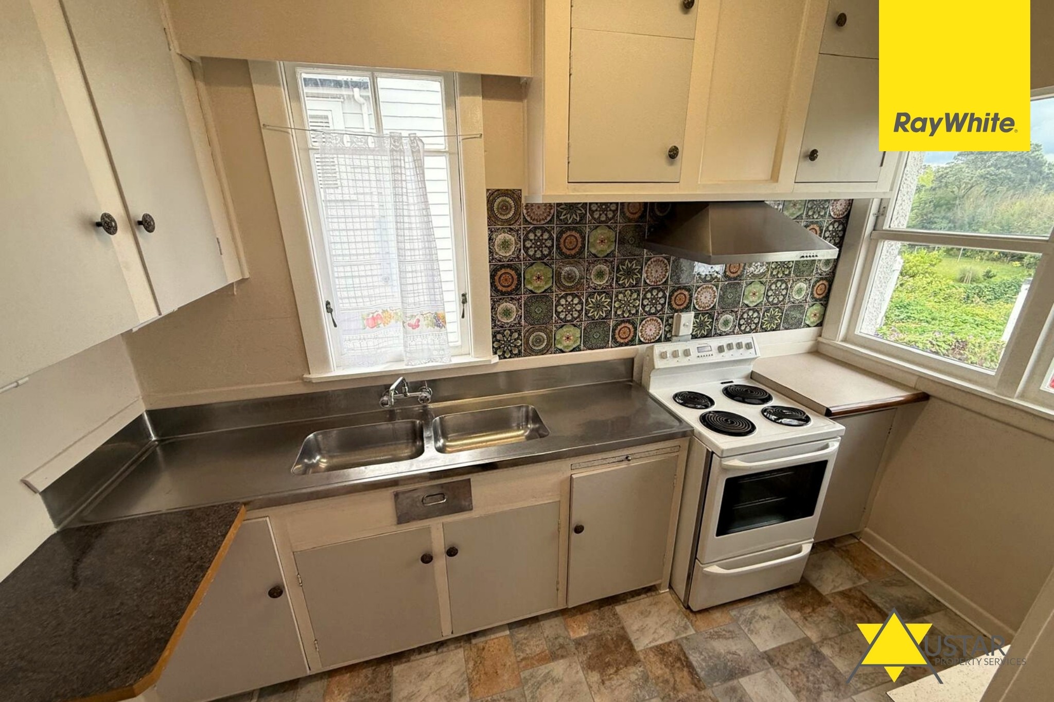 13 Roberton Road, Avondale, Auckland City