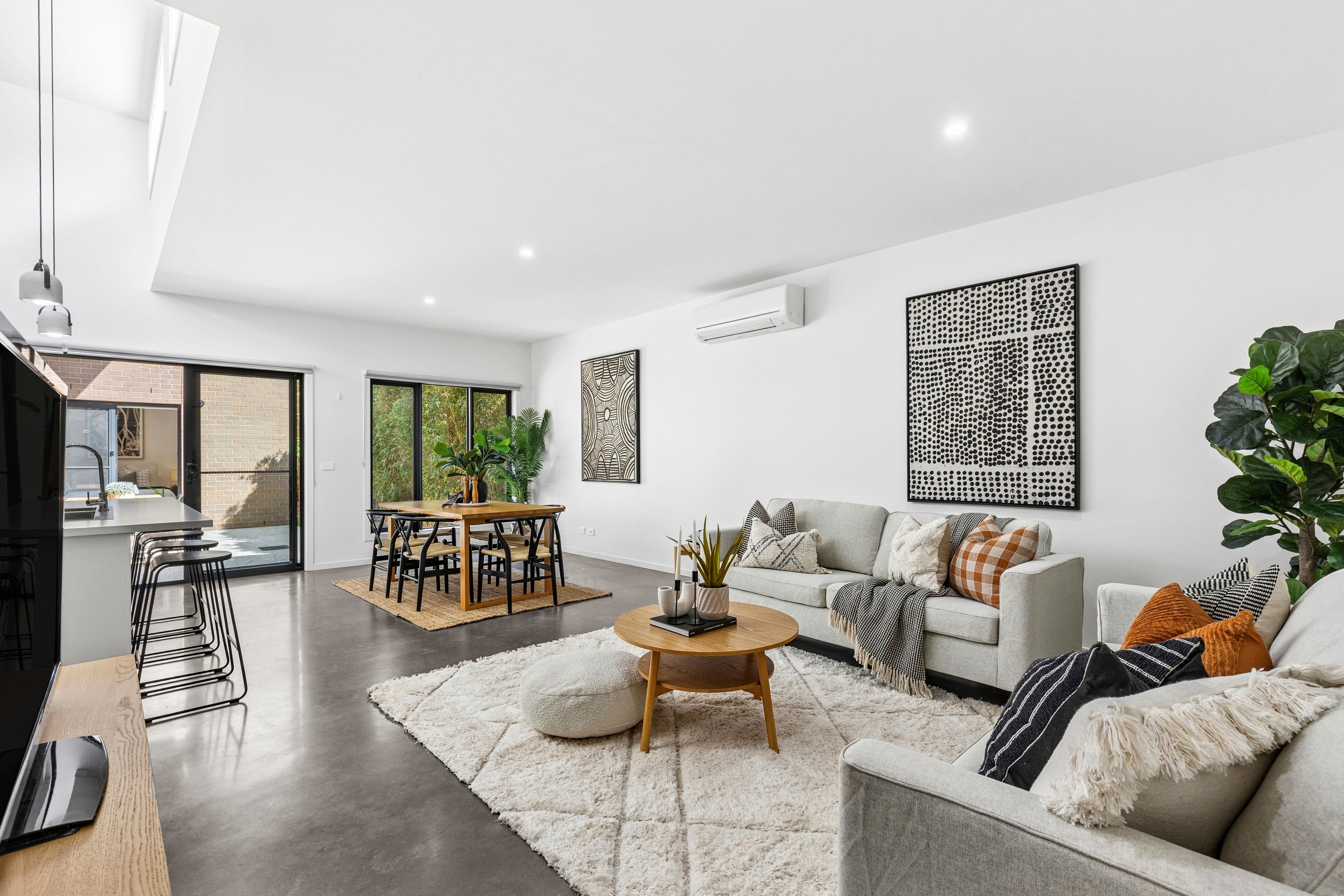 2/26 Settlement Road — photo 3 of 12
