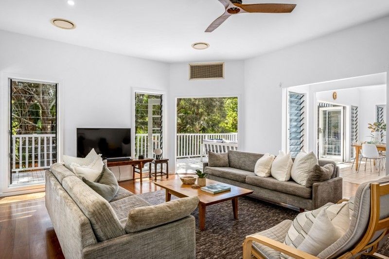 28 Tudibaring Parade, Macmasters Beach, NSW 2251