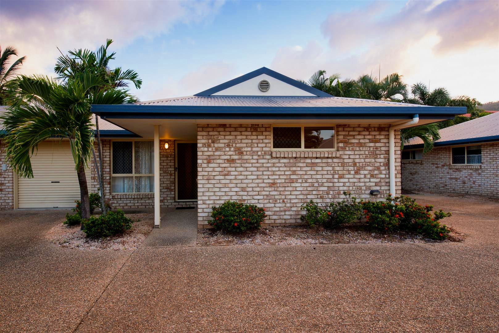 2/10 Erromango Drive, Jubilee Pocket, QLD 4802