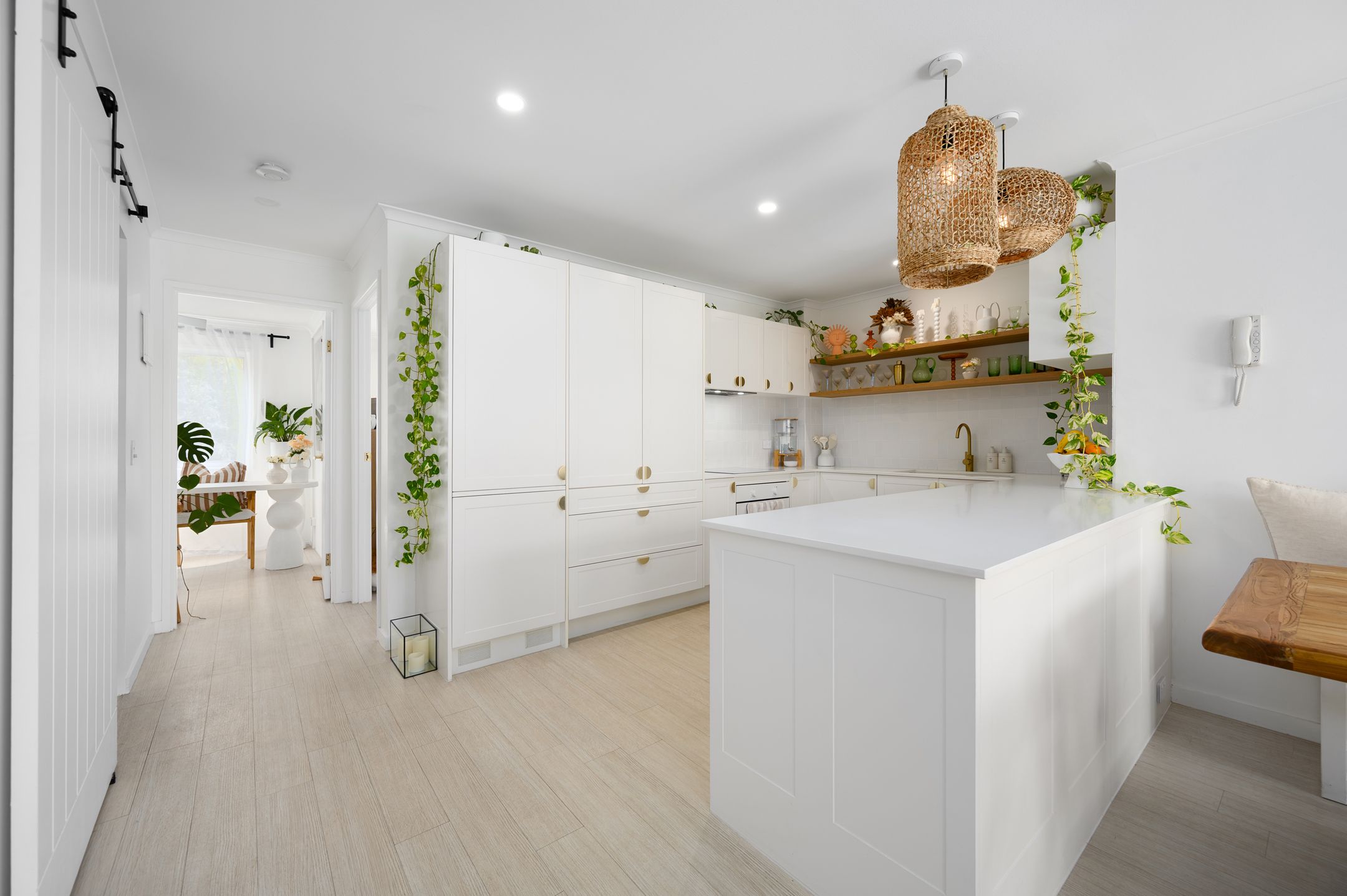 15/9 Bradford Street — photo from Ray White Benowa