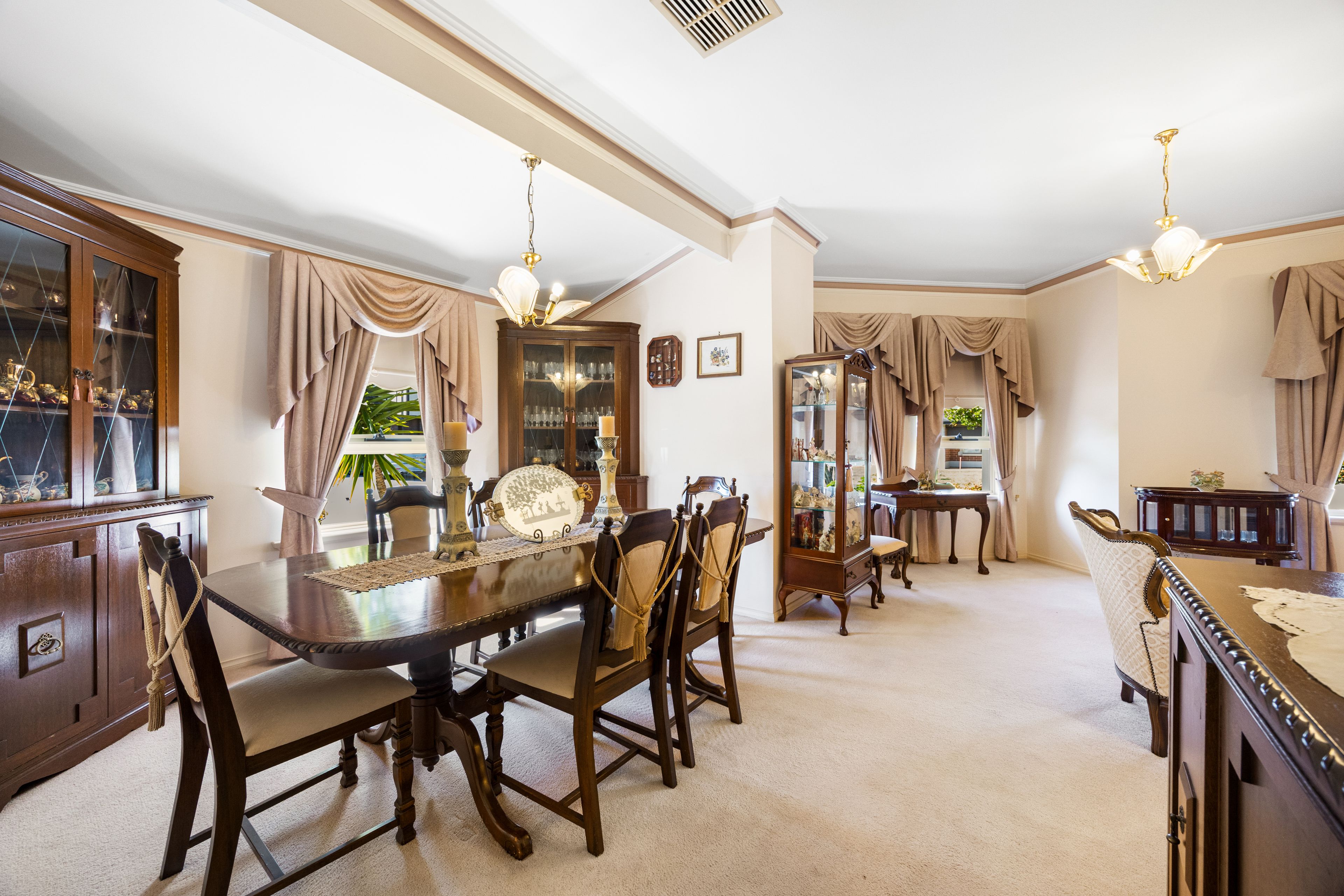 12 Tonellato Place — photo 6 of 18